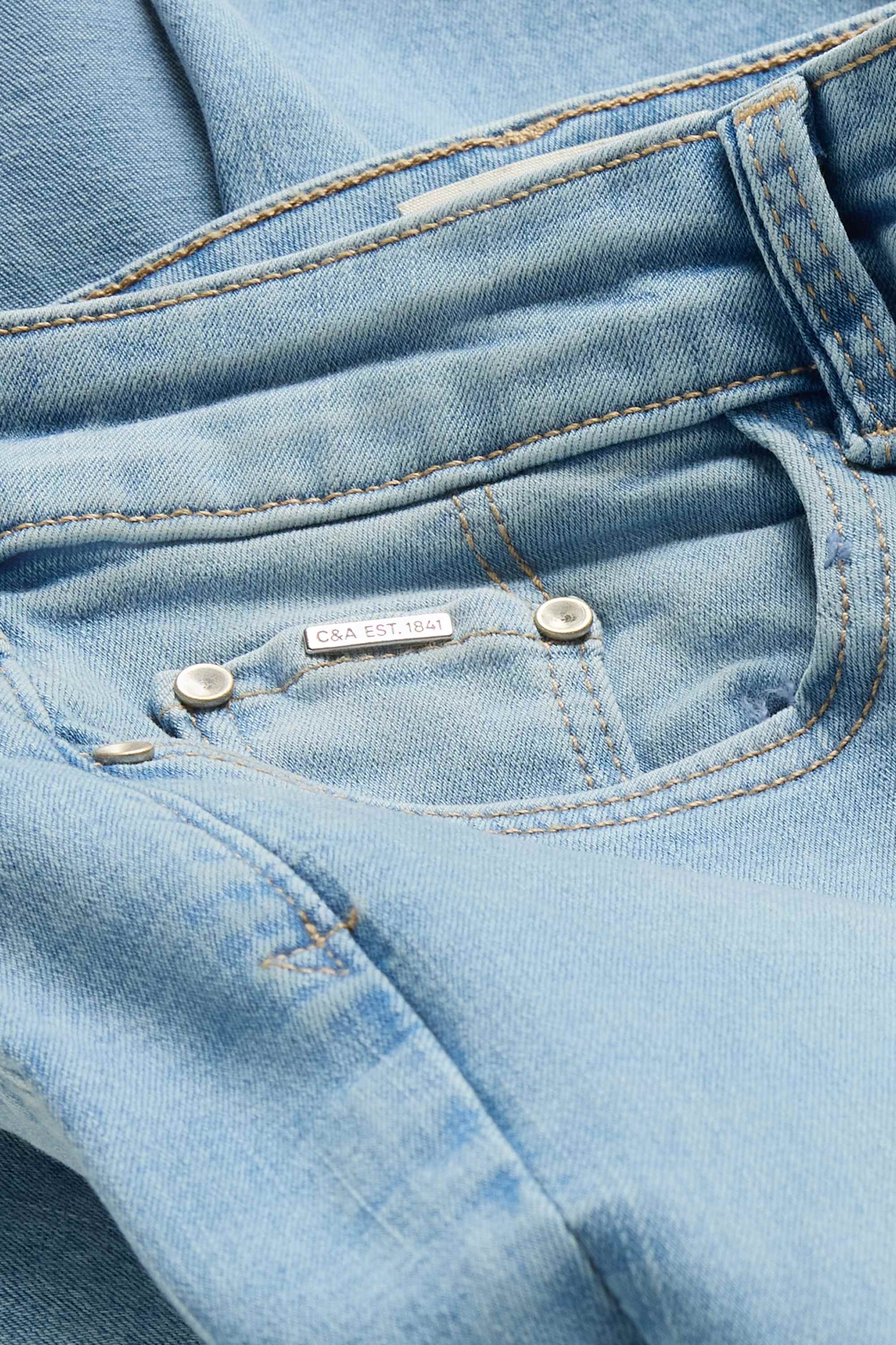 Cropped straight jeans - mid-rise waist - LYCRA® light blue