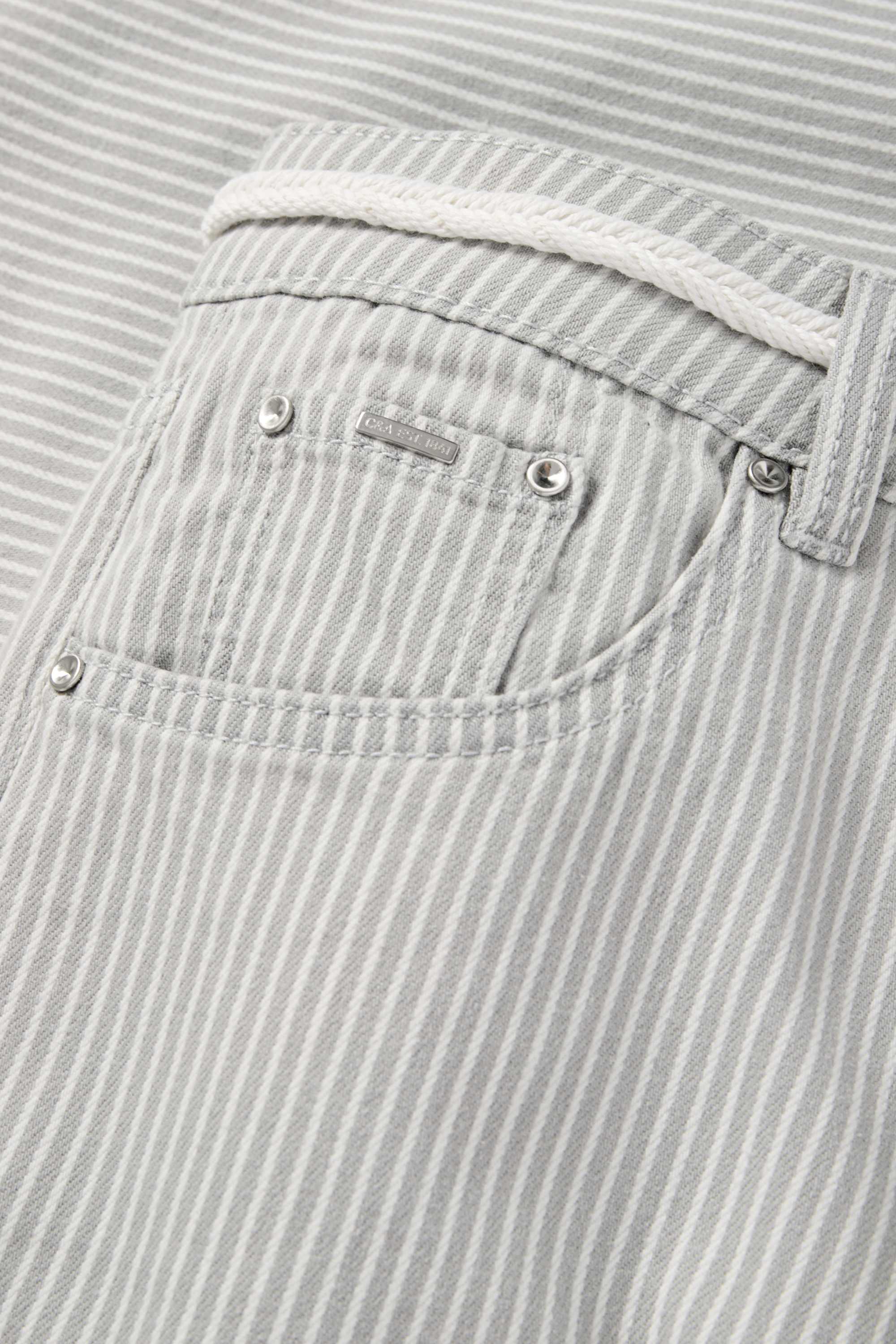 Wide leg jeans with belt - mid-rise waist - striped white / gray