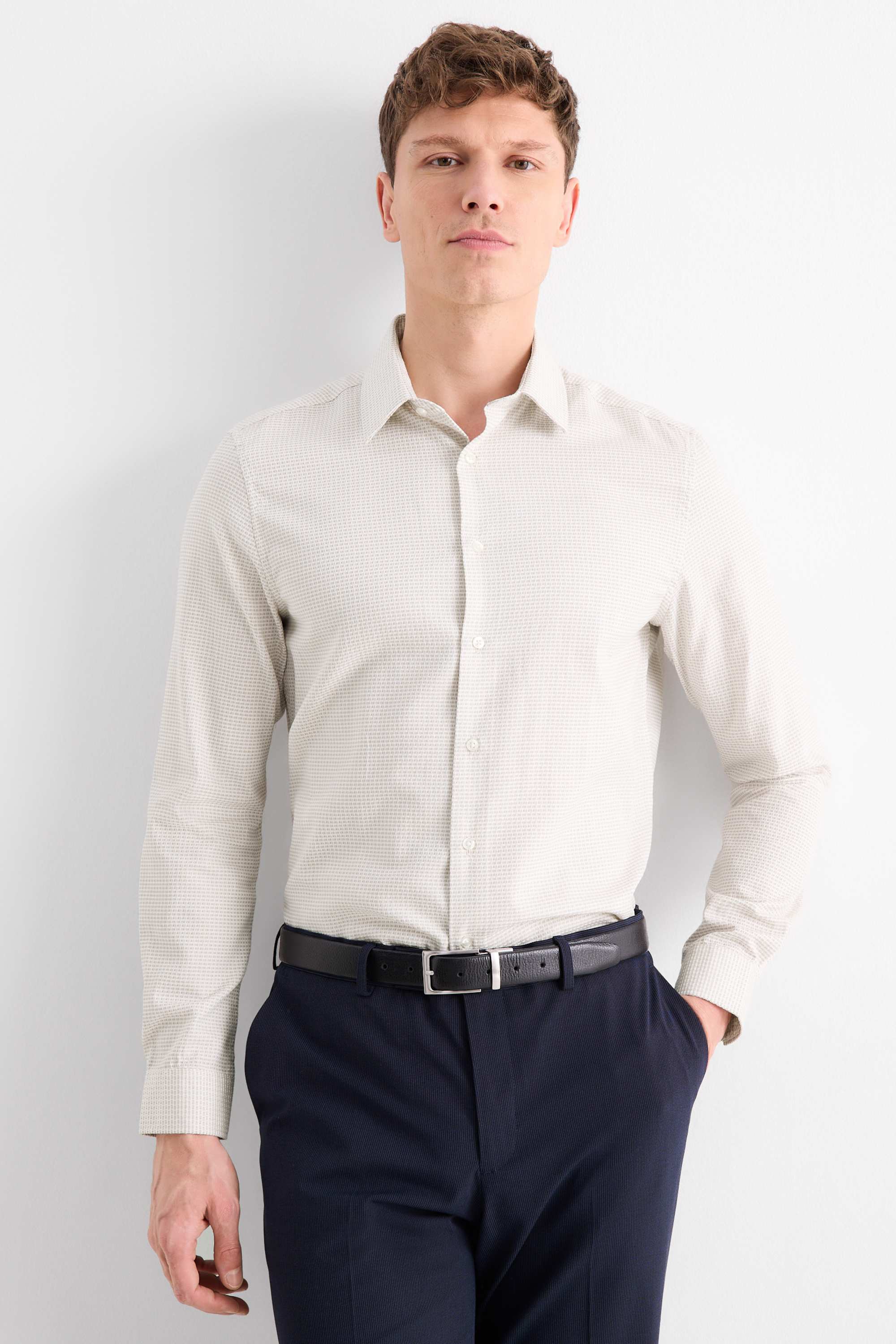Business shirt - slim fit - kent collar - easy-iron - textured light beige