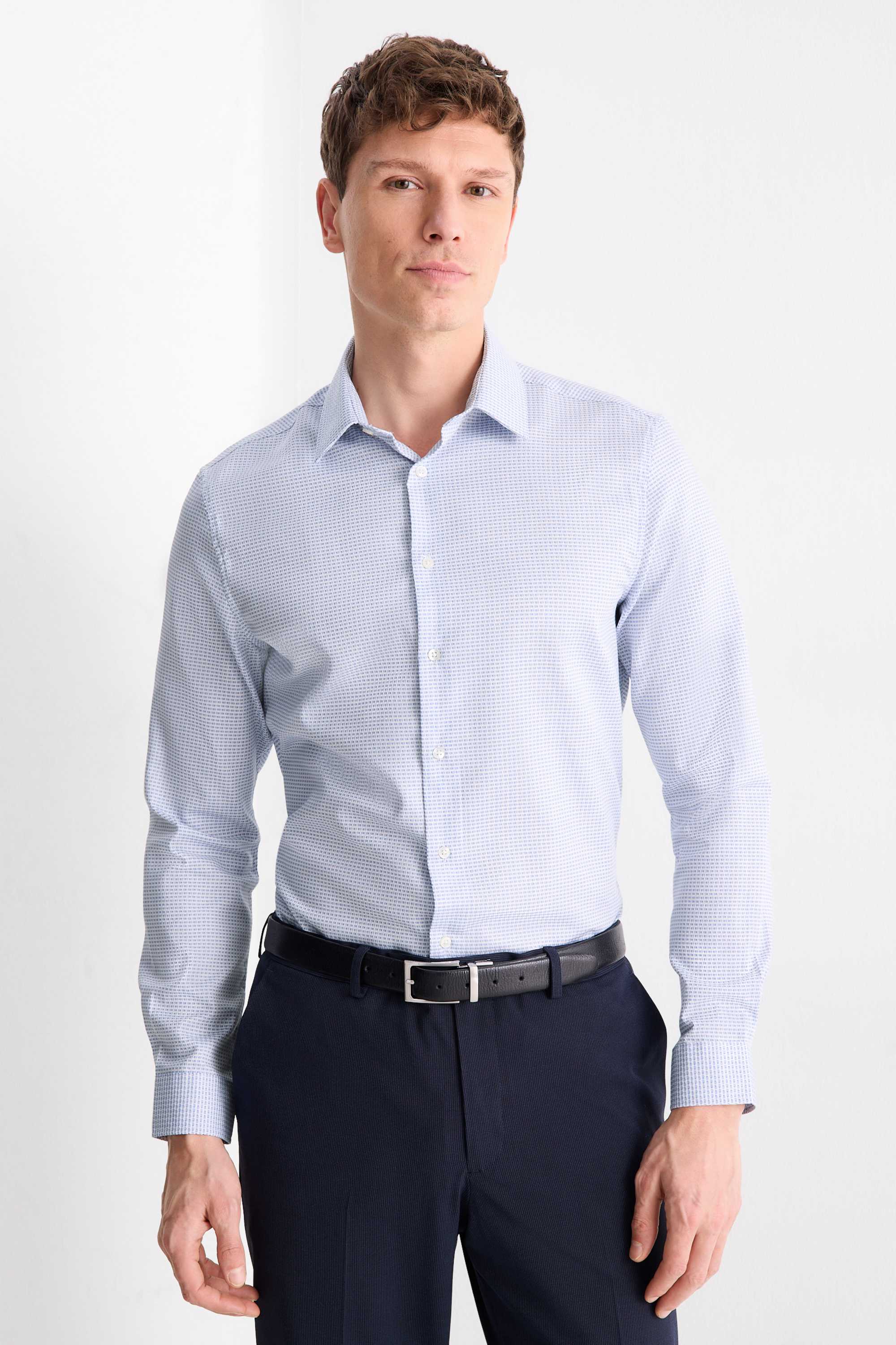 Business shirt - slim fit - kent collar - easy-iron - textured white / light blue
