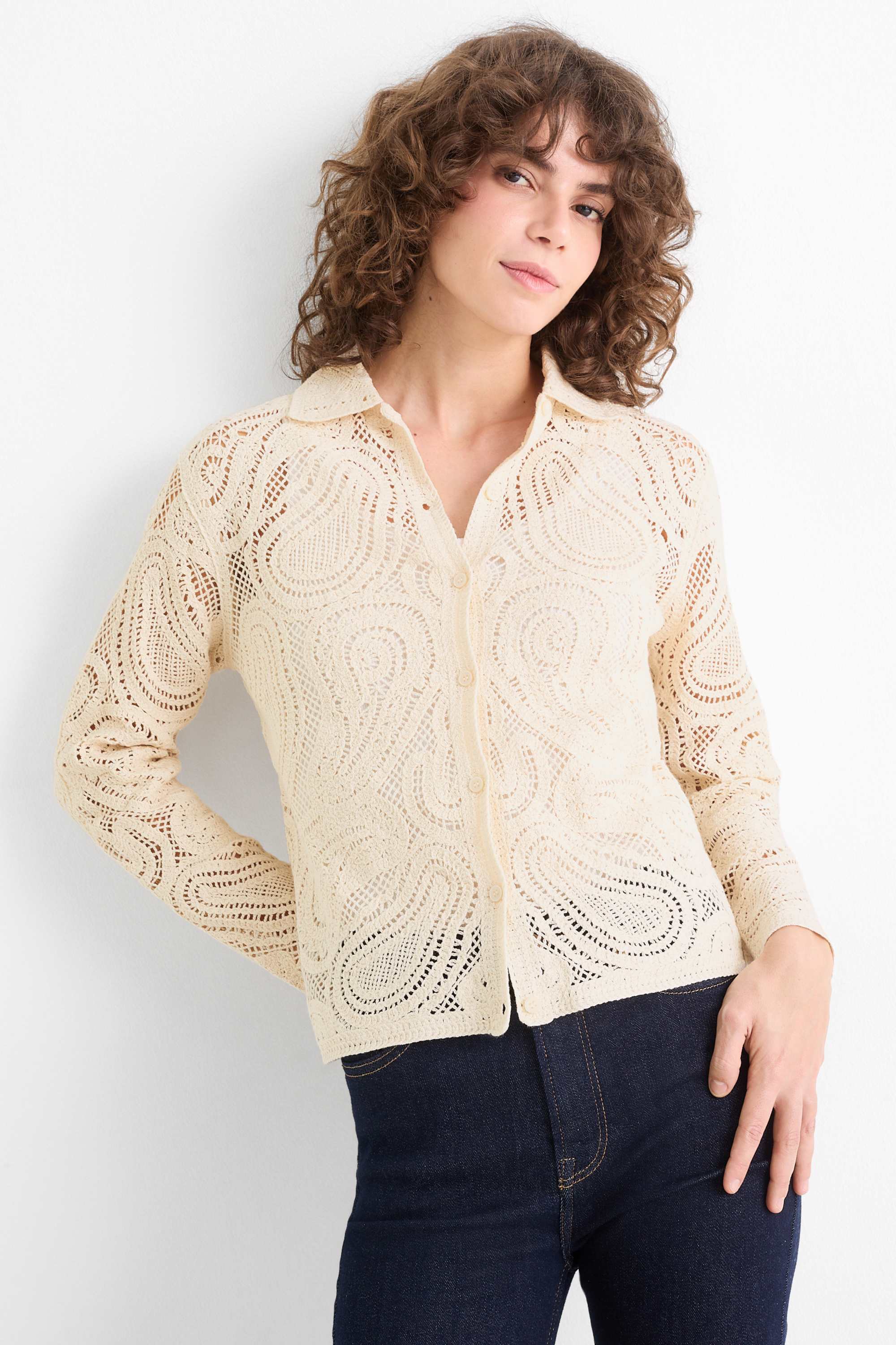 Crocheted cardigan cremewhite