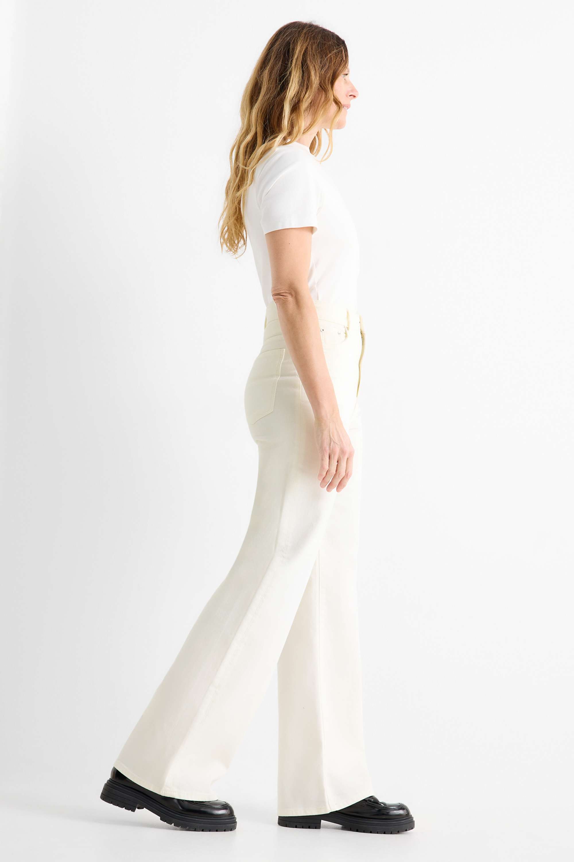 Cloth trousers - high waist - wide leg white