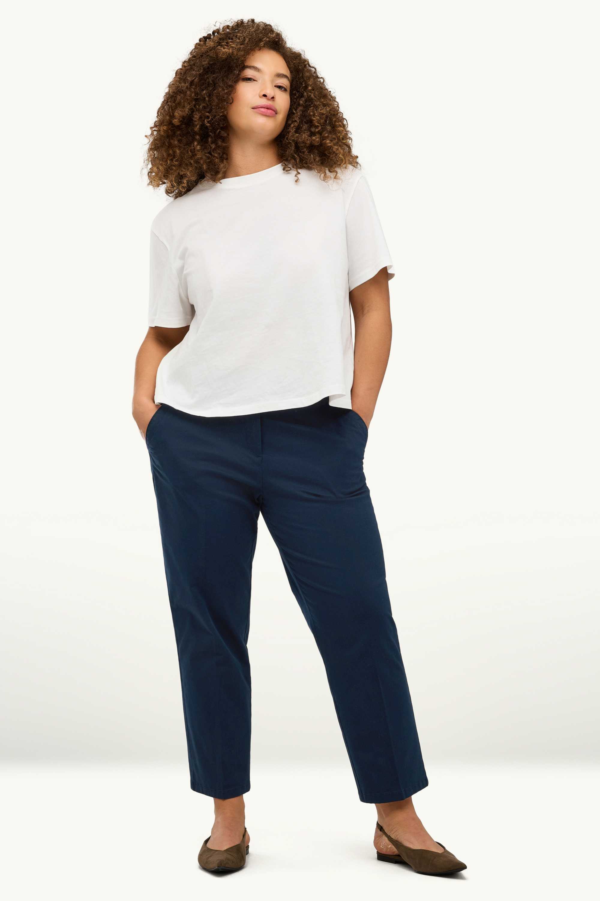Cloth trousers - mid-rise waist - tapered fit dark blue