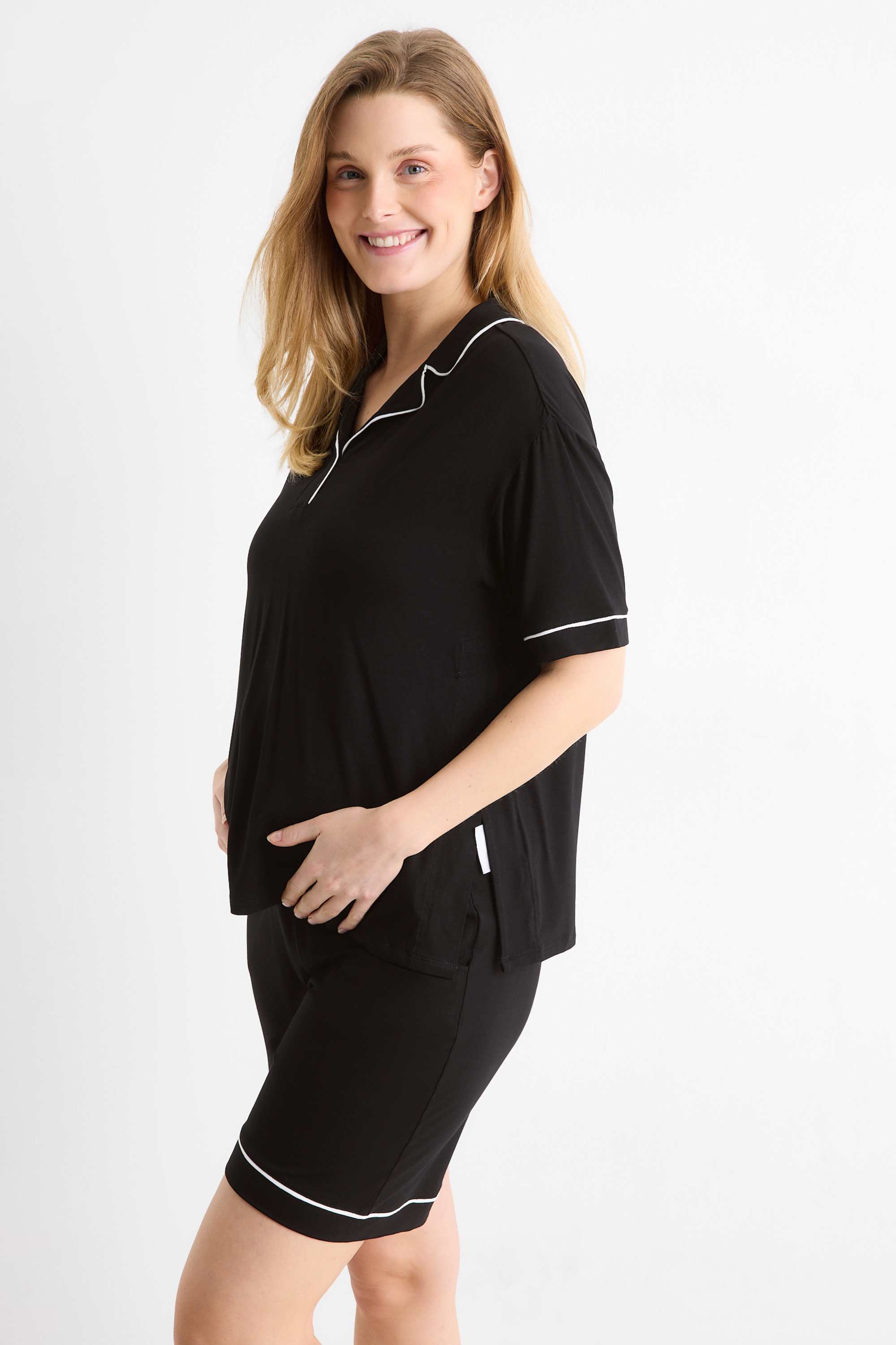 Short viscose maternity pyjamas black