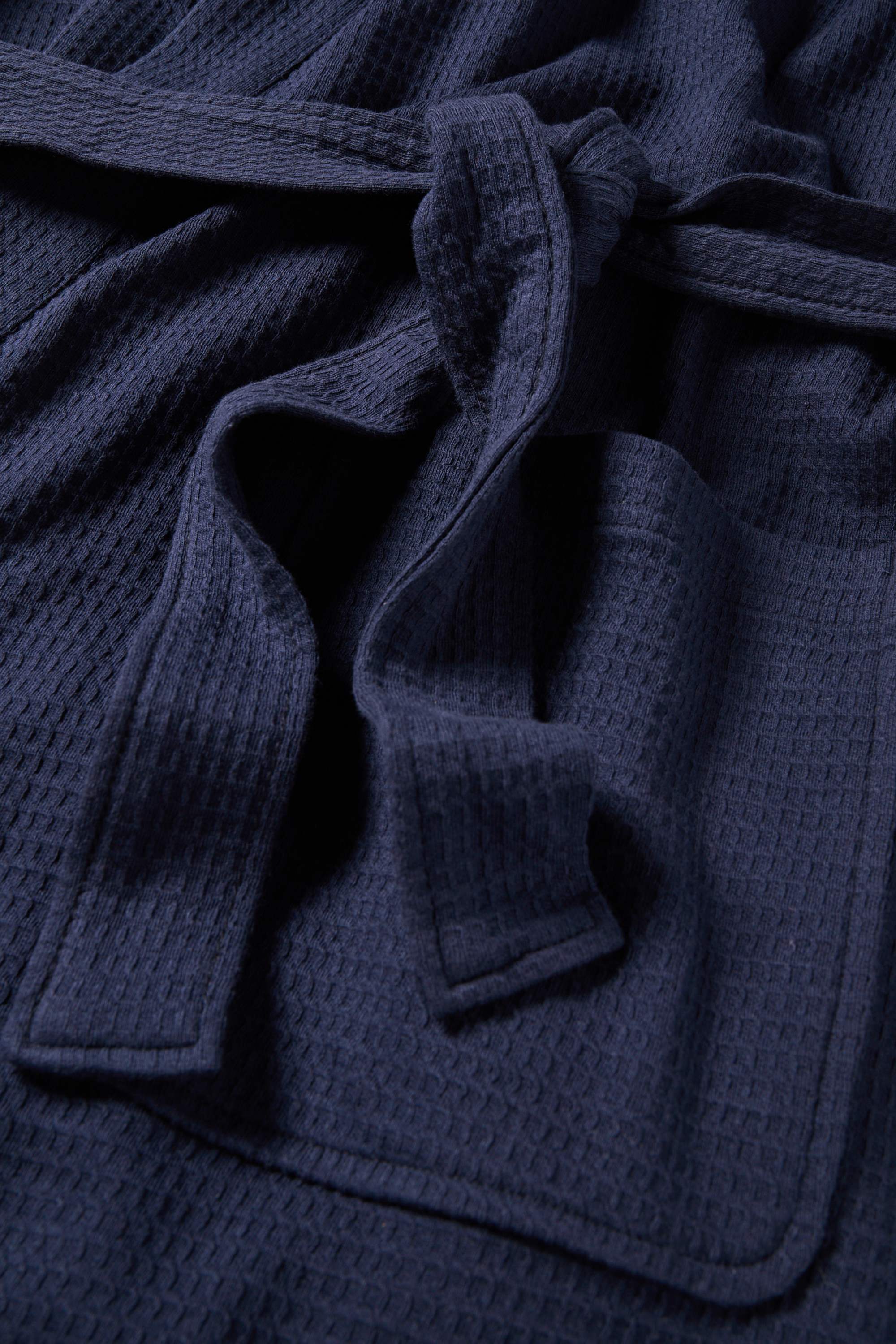 Bathrobe - textured dark blue