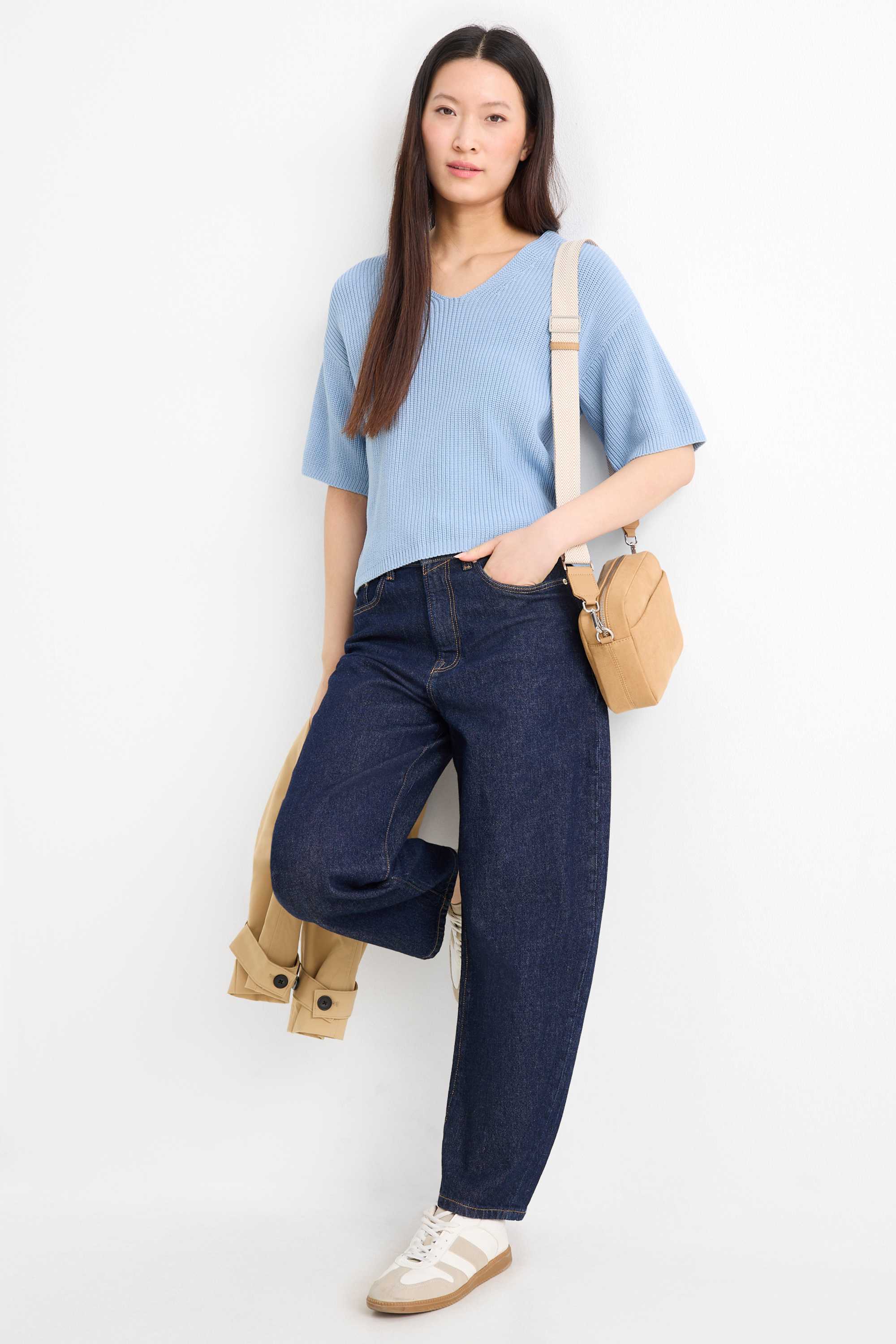 Knitted jumper - short sleeve light blue