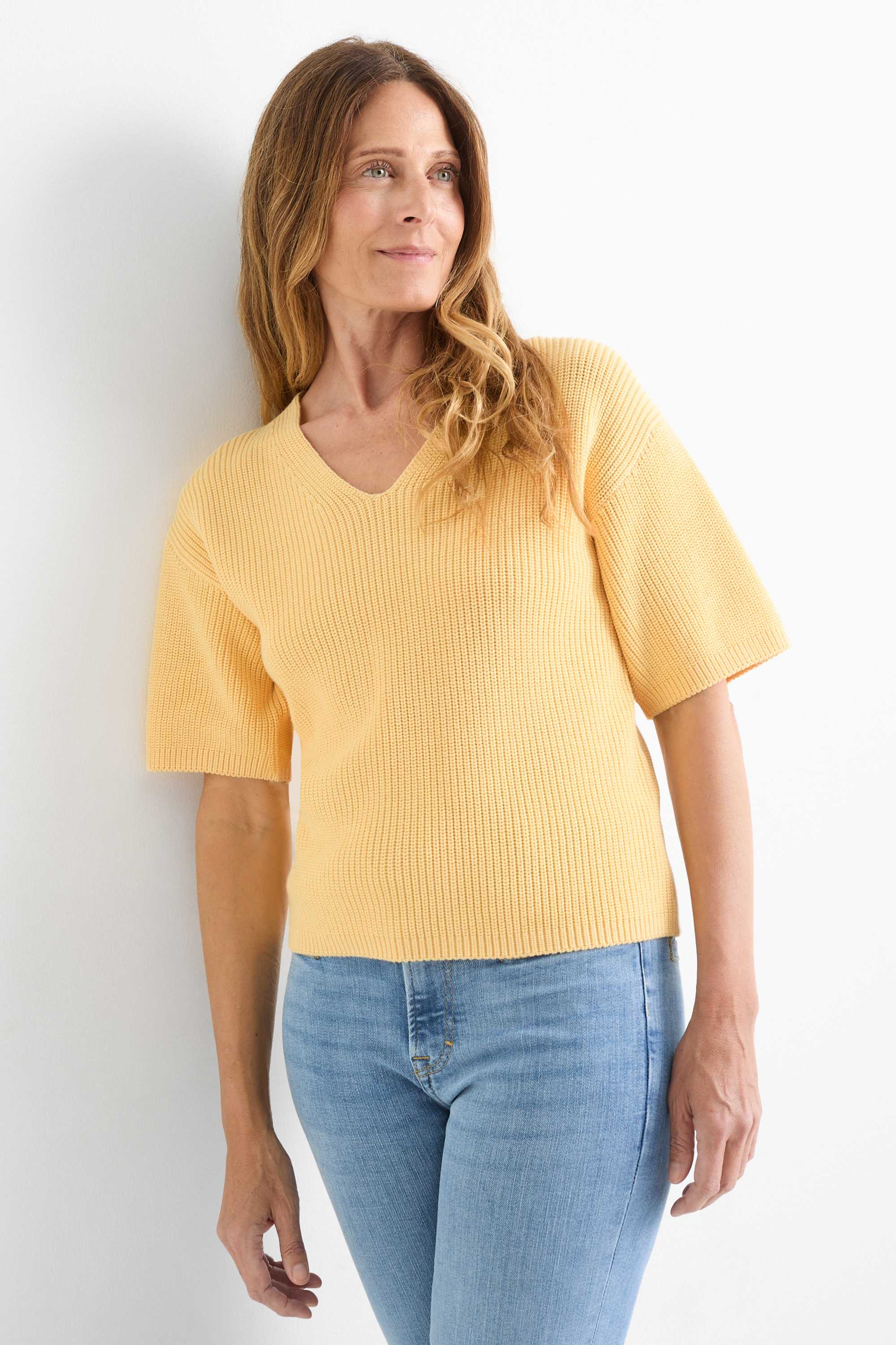 Knitted jumper - short sleeve yellow