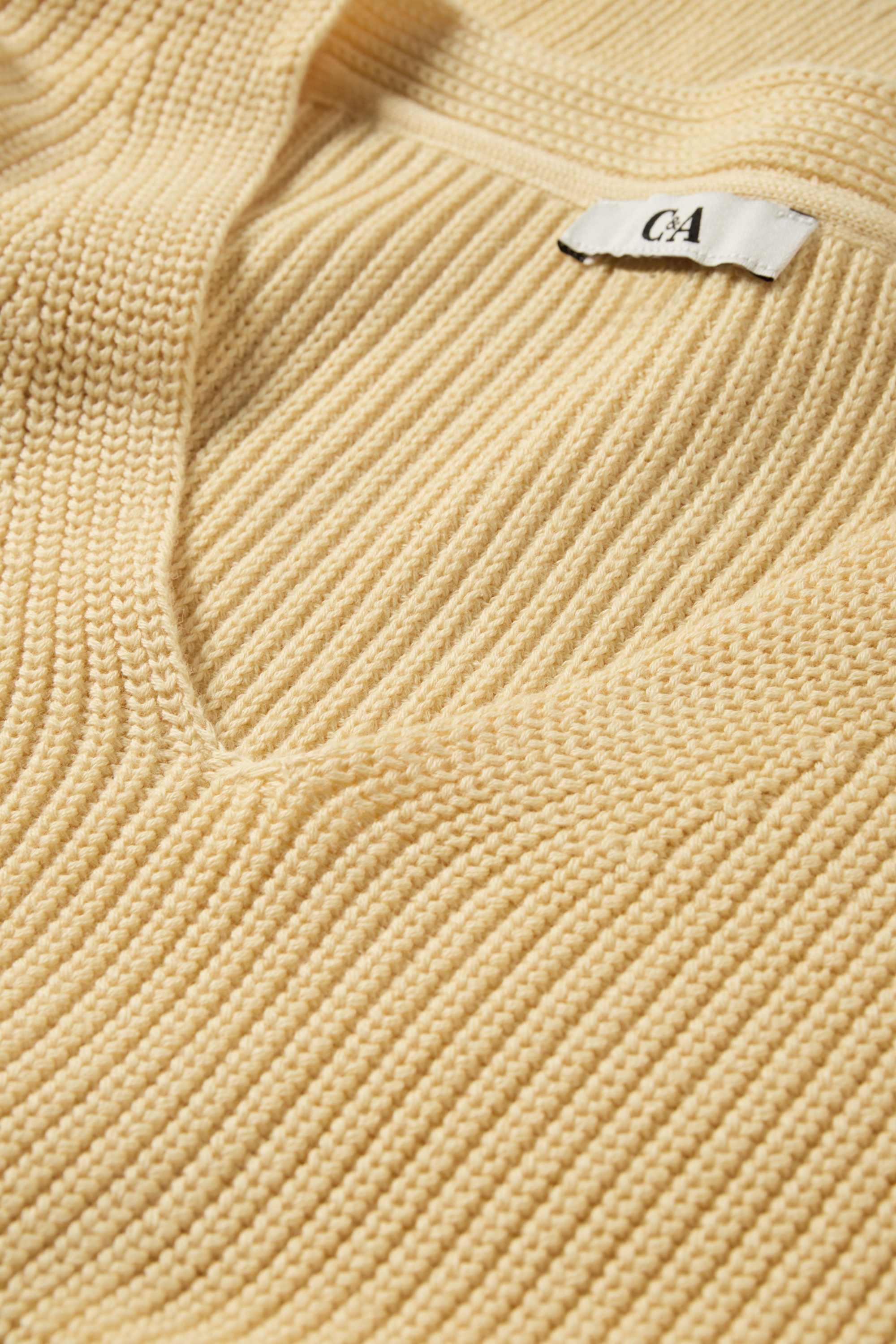 Knitted jumper - short sleeve yellow