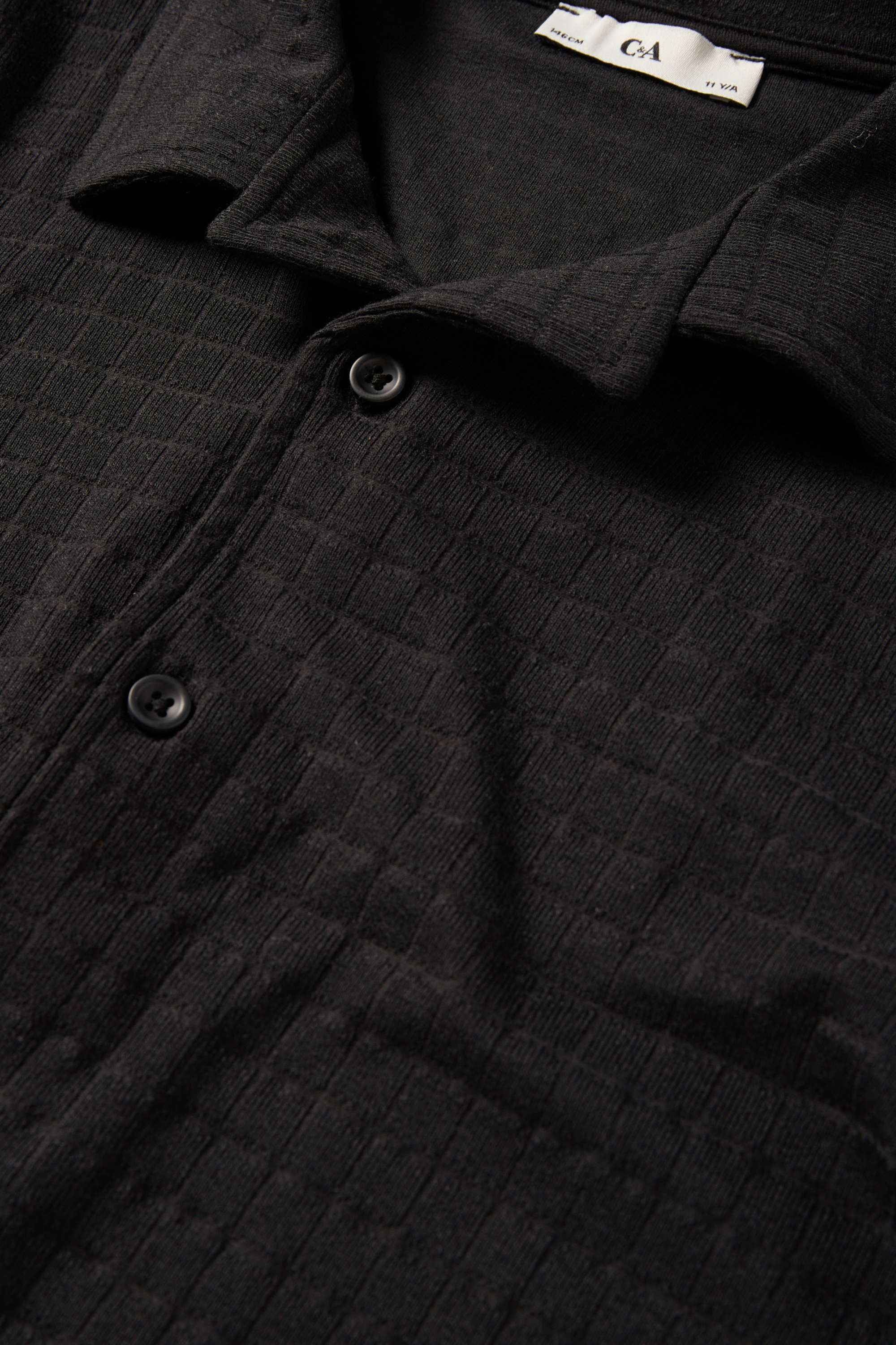 Shirt - textured black