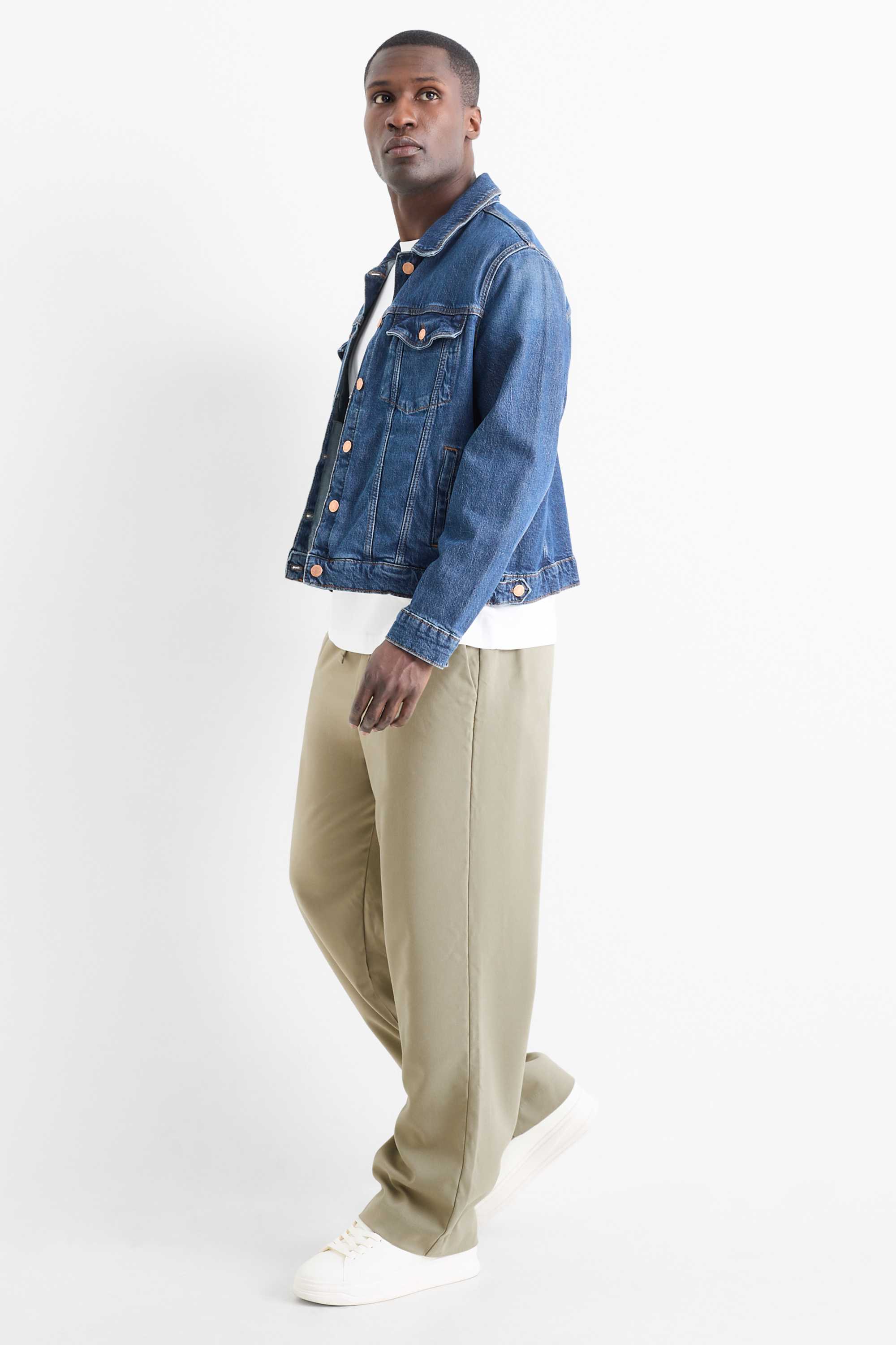Trousers green
