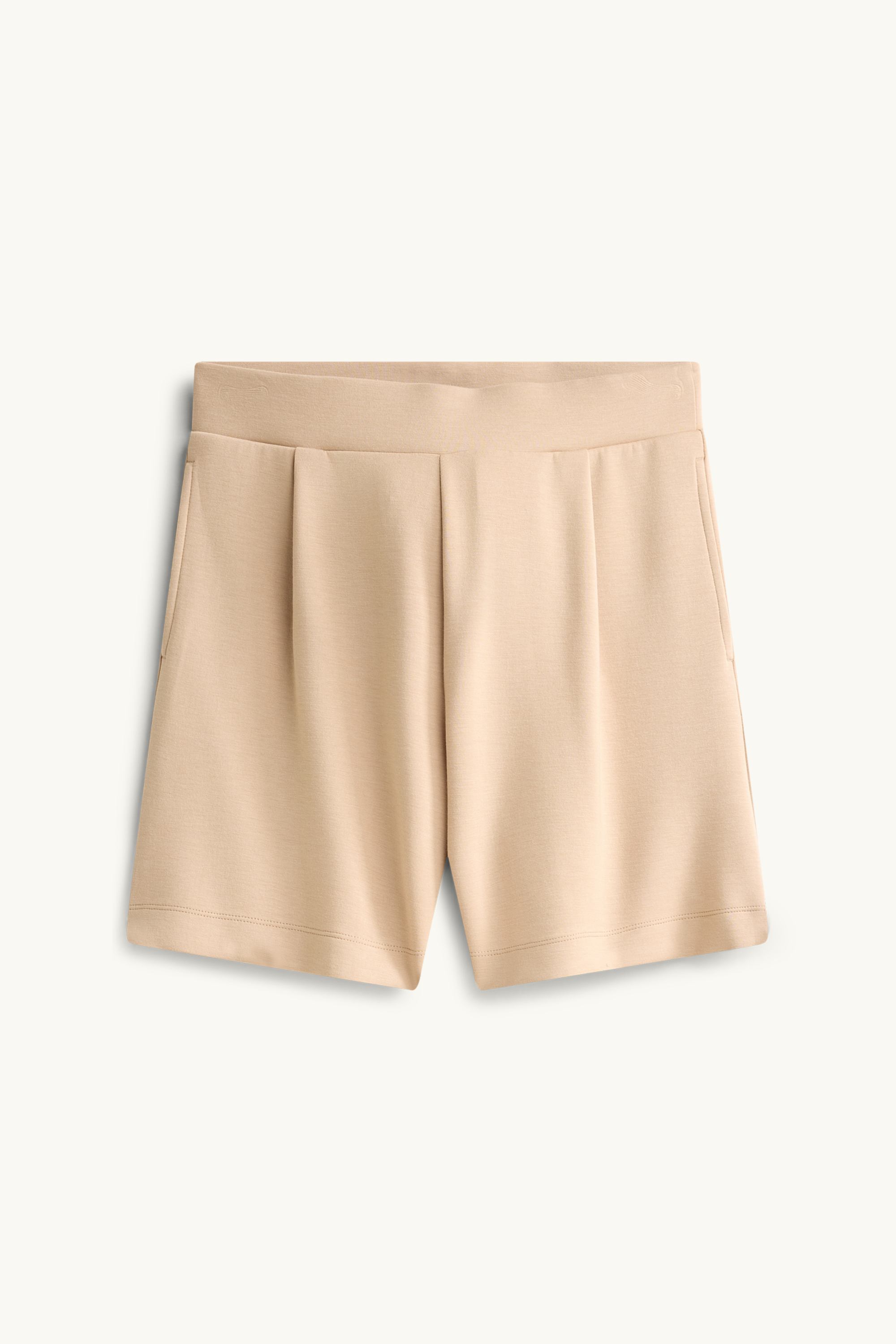Shorts - mid-rise waist beige