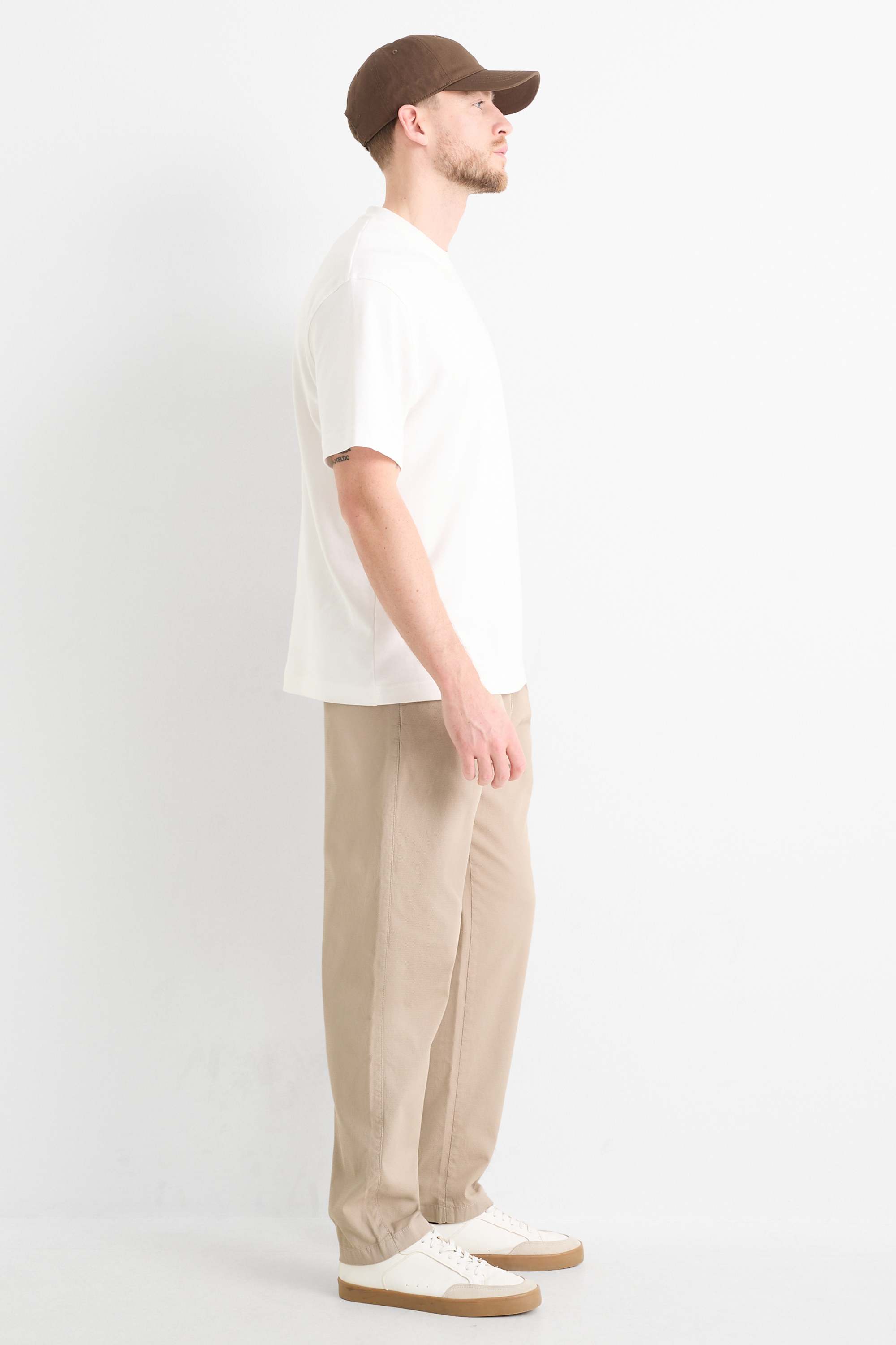 Chinos - tapered fit - textured light beige