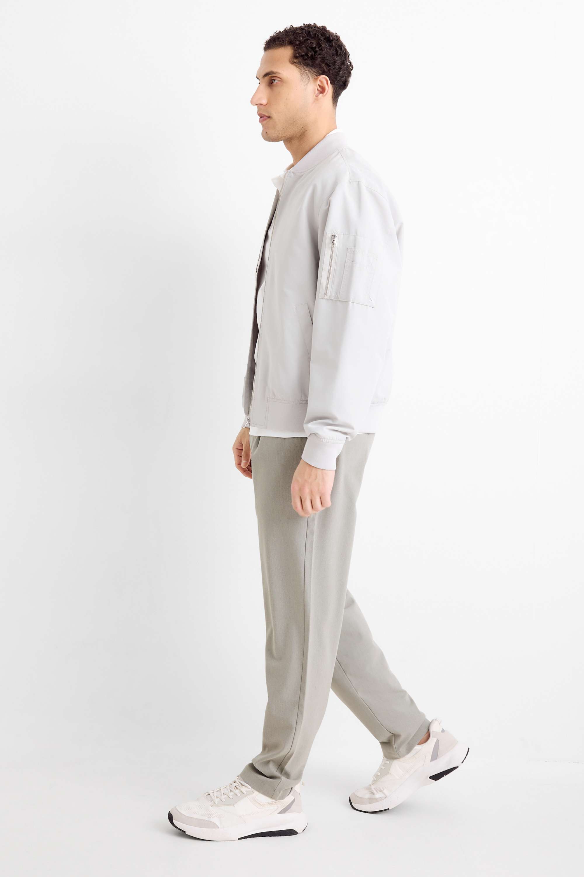 Chinos - tapered fit light gray