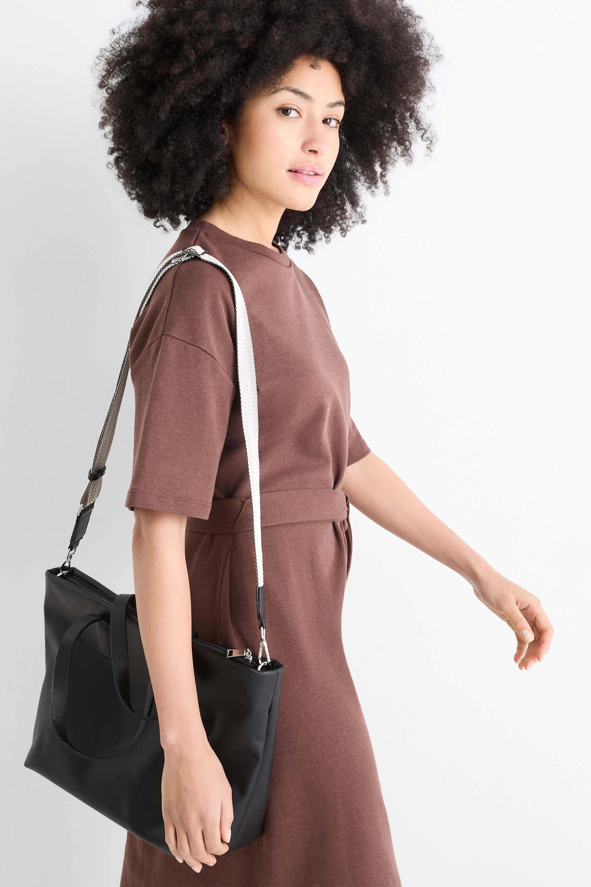 Large shopper with detachable bag strap - faux leather black