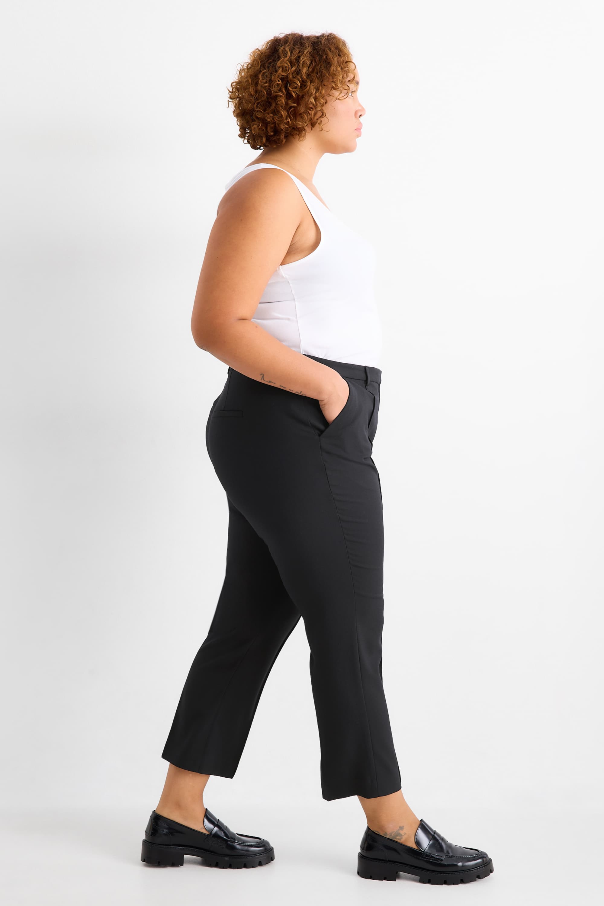 Cloth trousers - mid-rise waist - tapered fit black