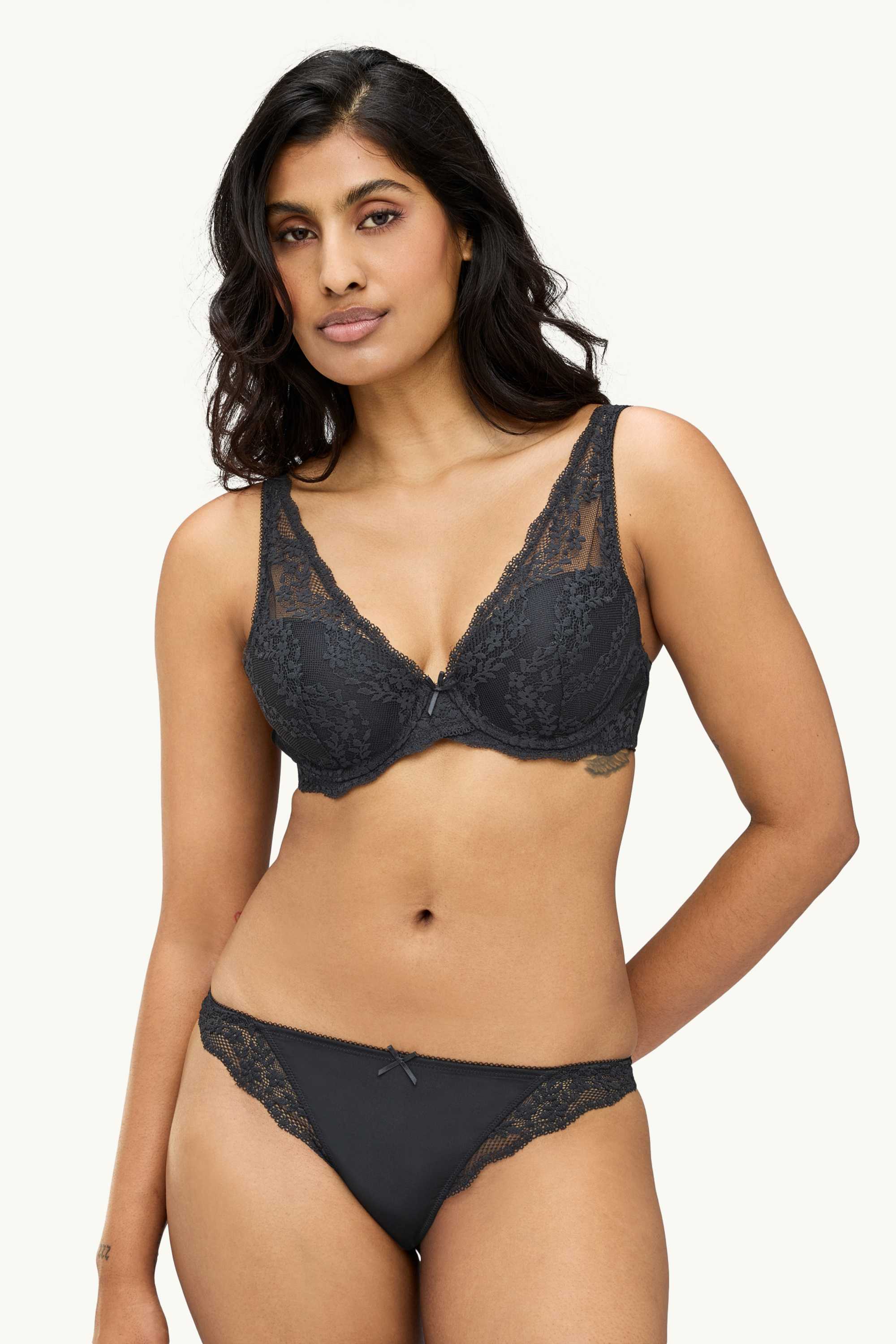 Thong black