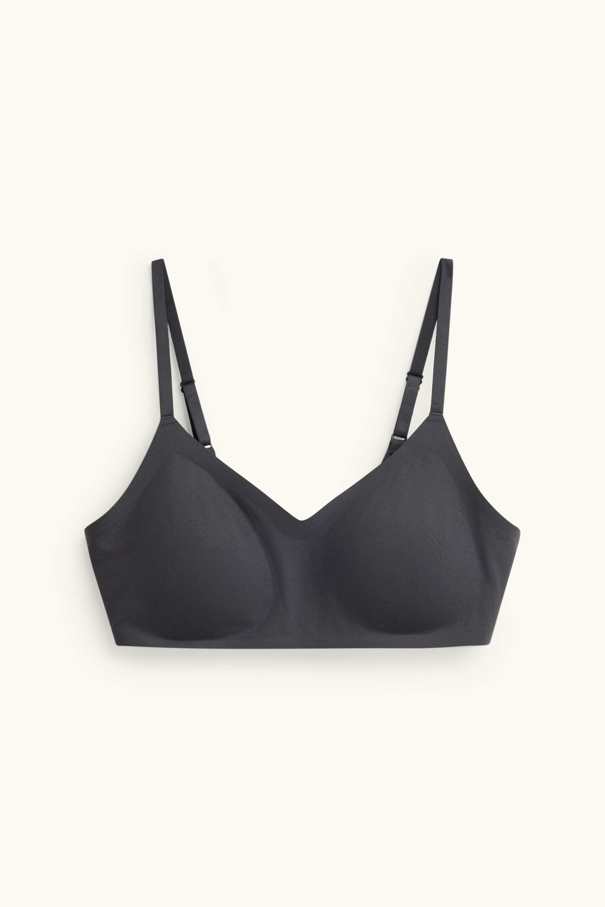 Non-wired invisible bra - padded black
