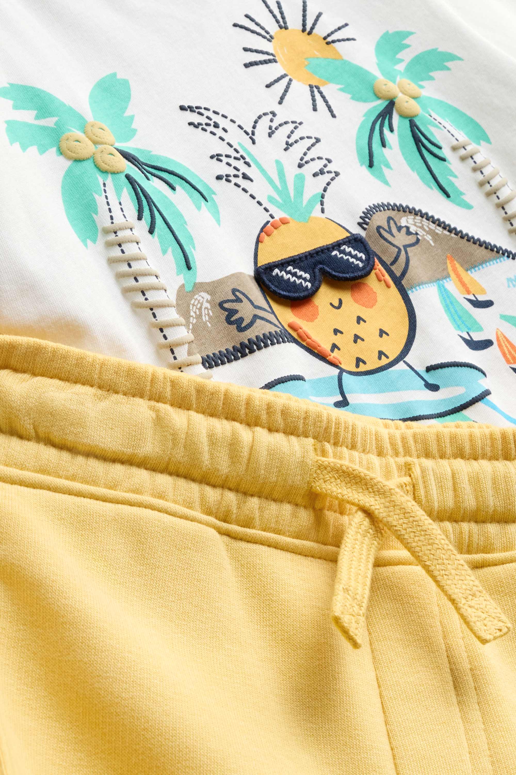 Pineapple and palm - set - short sleeve T-shirt and shorts - 2 piece white