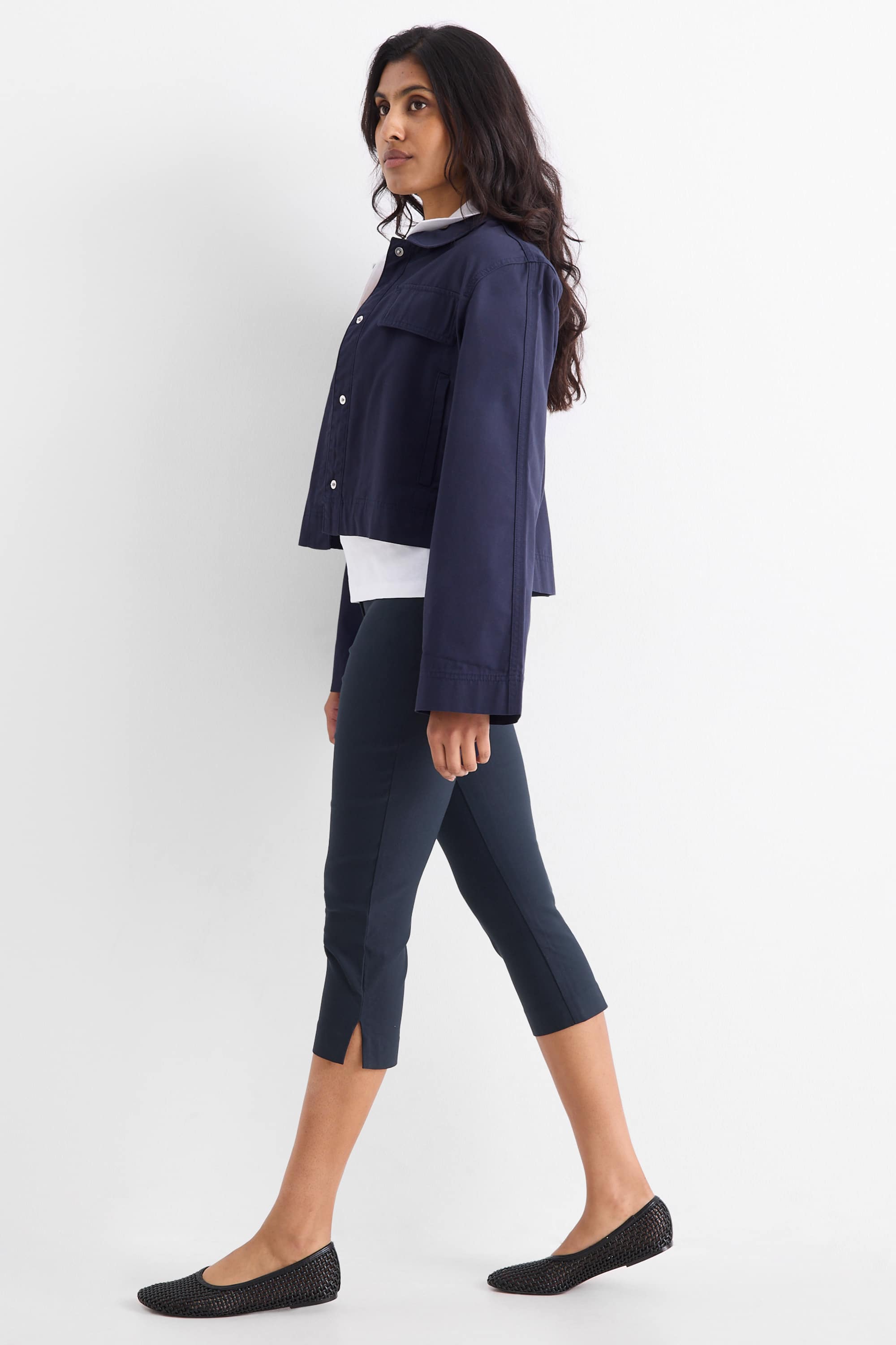 Capri trousers - mid-rise waist - slim fit dark blue