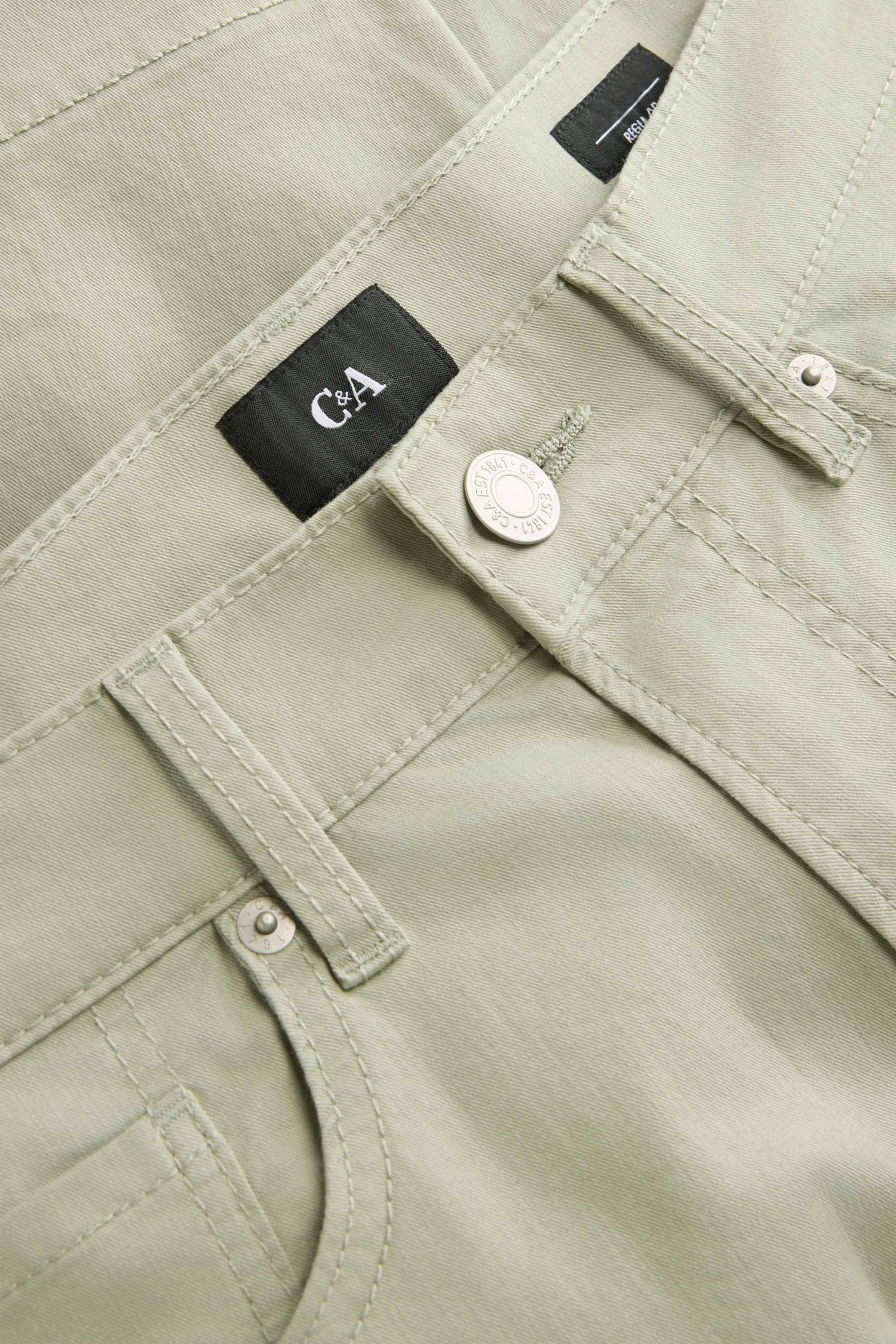 Shorts light green