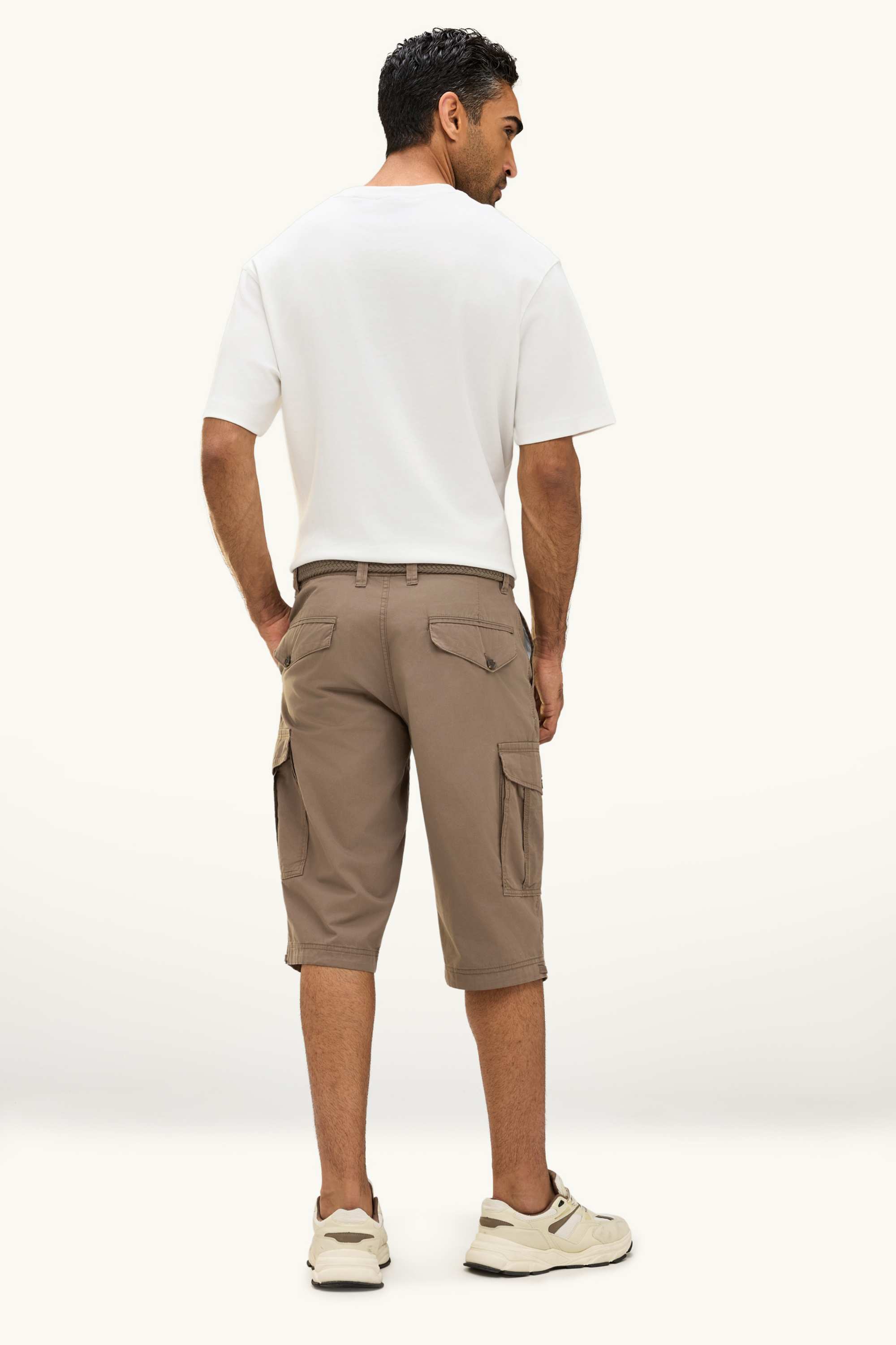 Cargo Bermuda shorts with belt brown
