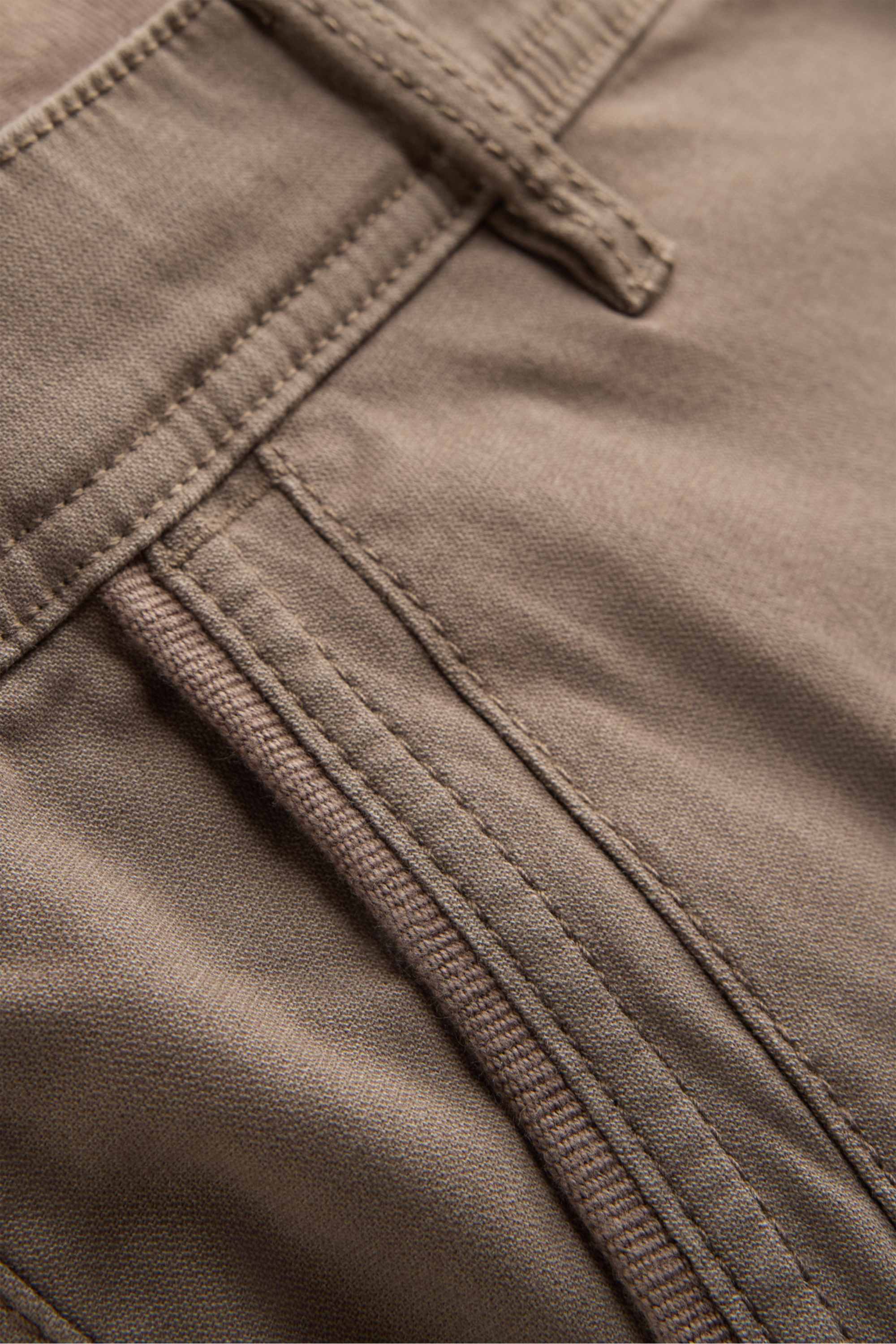 Cargo shorts brown