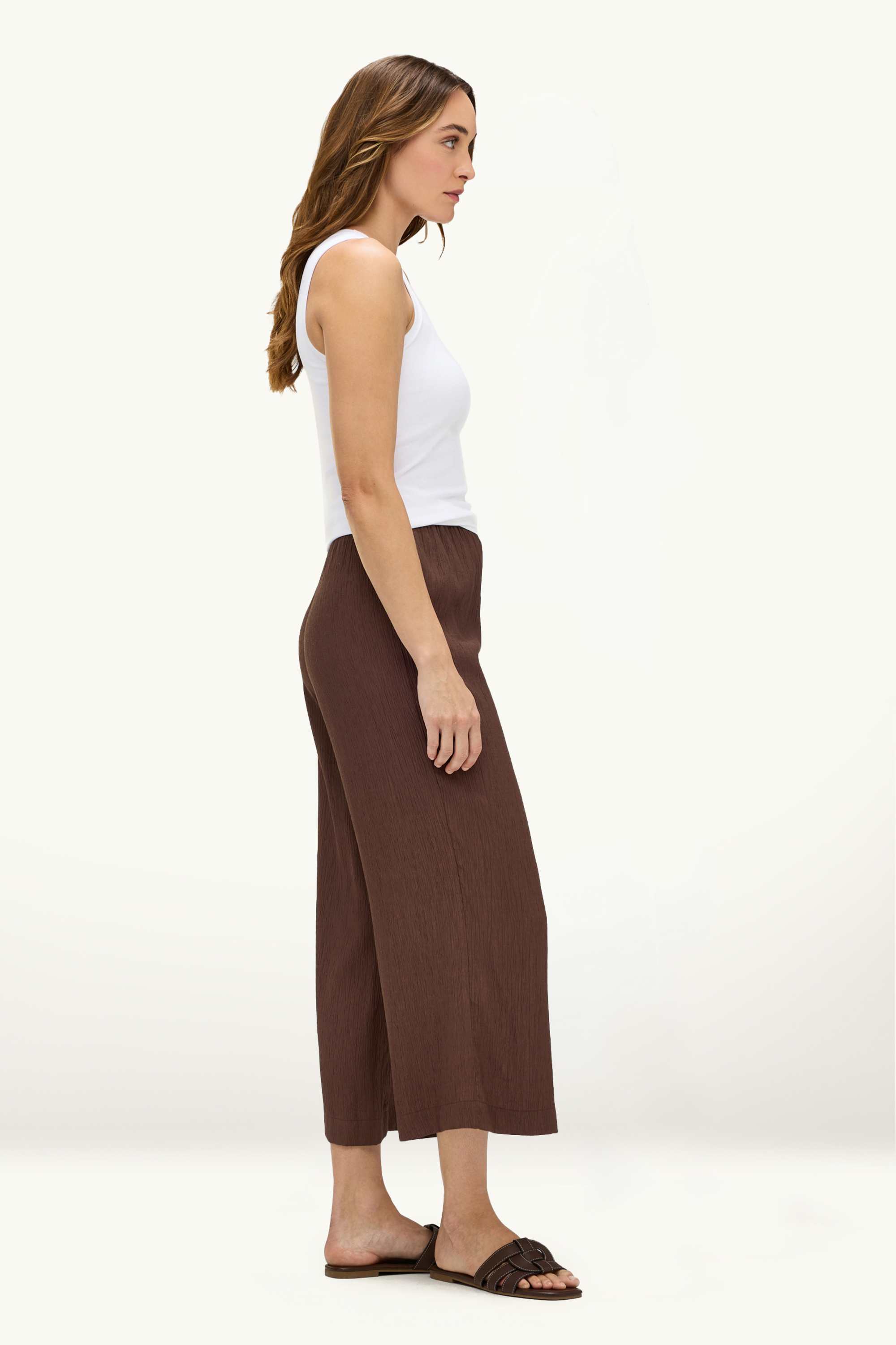 Cloth trousers - high waist - wide leg brown