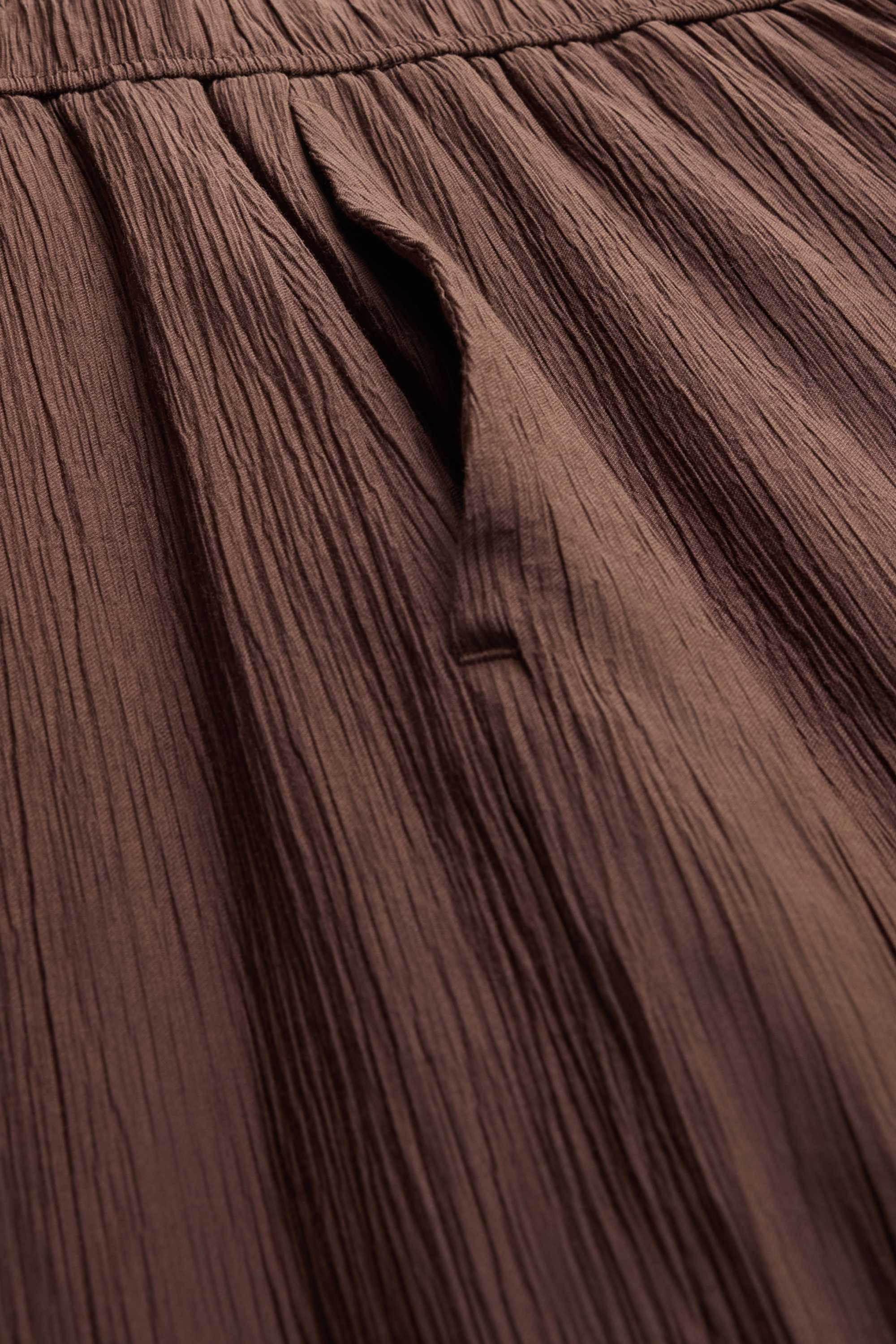 Cloth trousers - high waist - wide leg brown