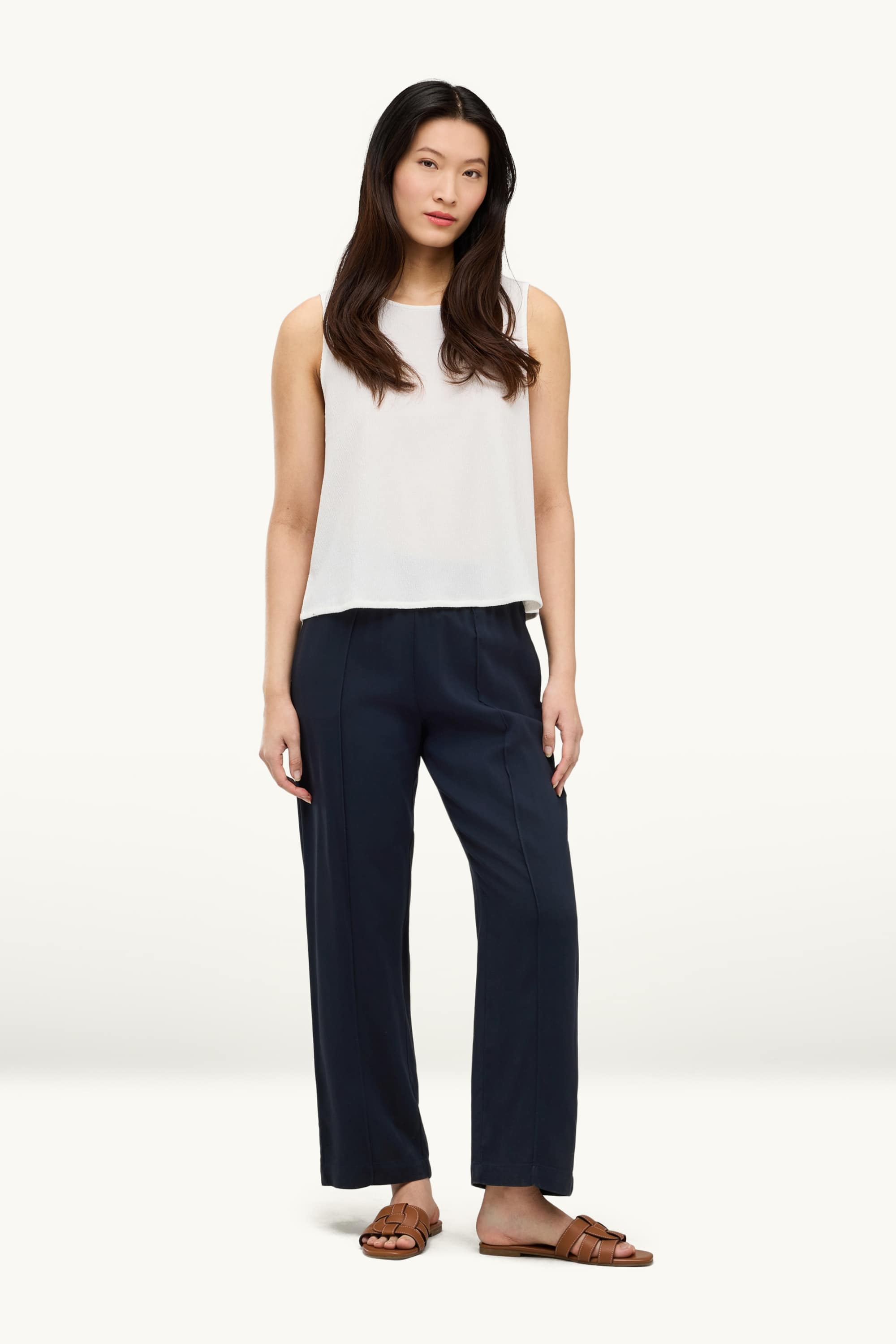Cloth trousers - mid-rise waist - straight leg dark blue