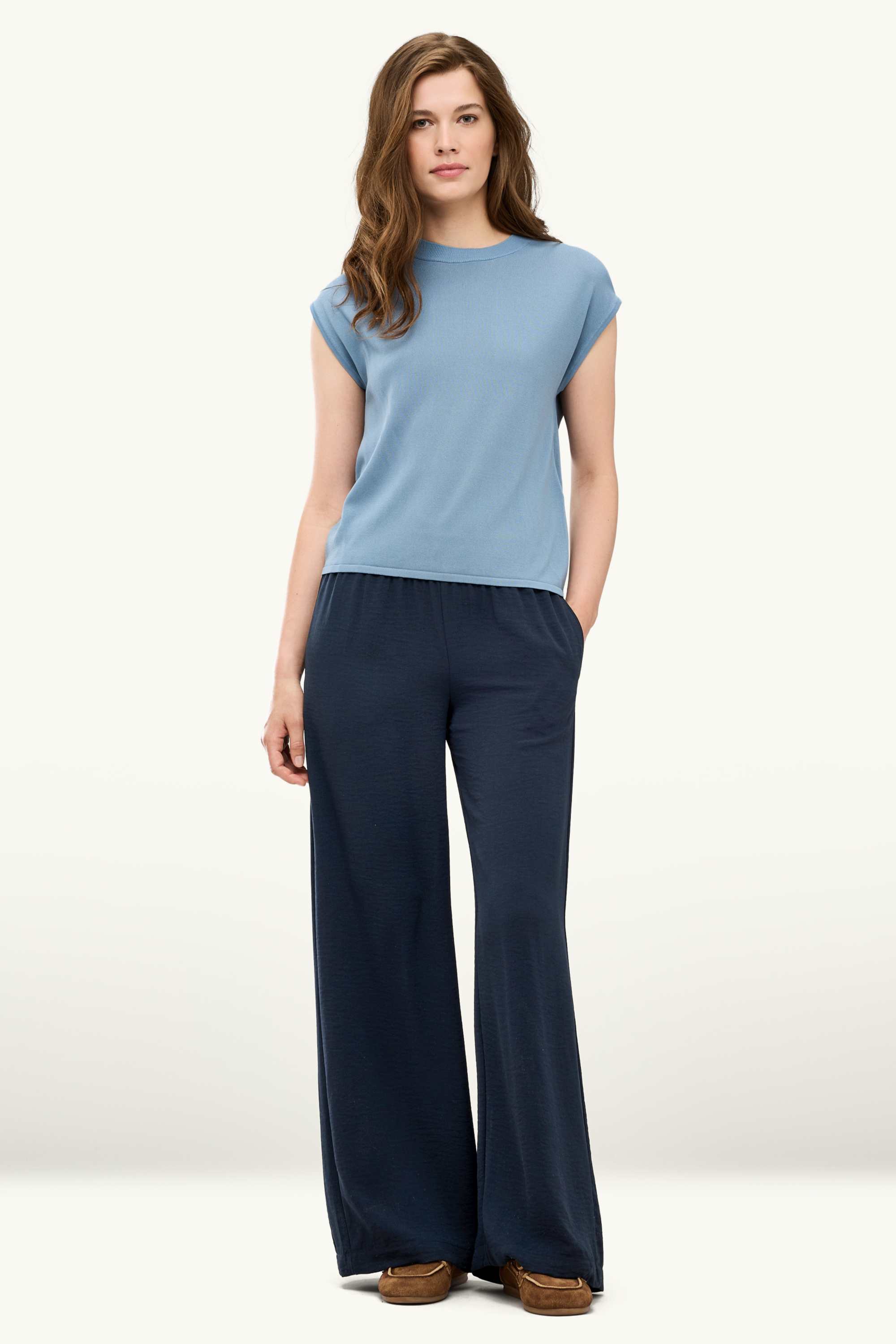 Cloth trousers - mid-rise waist - palazzo dark blue