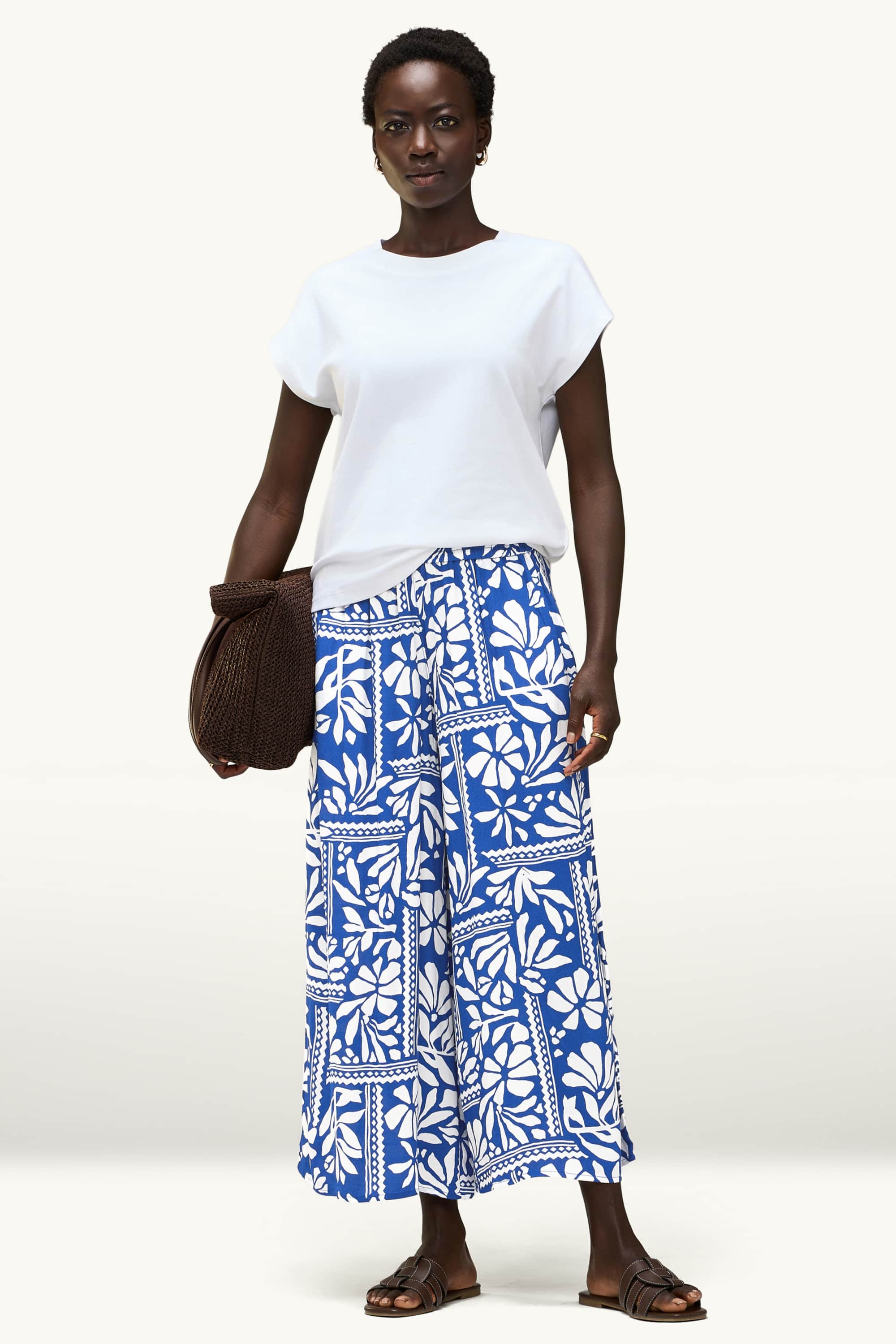 Cloth trousers - mid-rise waist - - palazzo - patterned blue / white