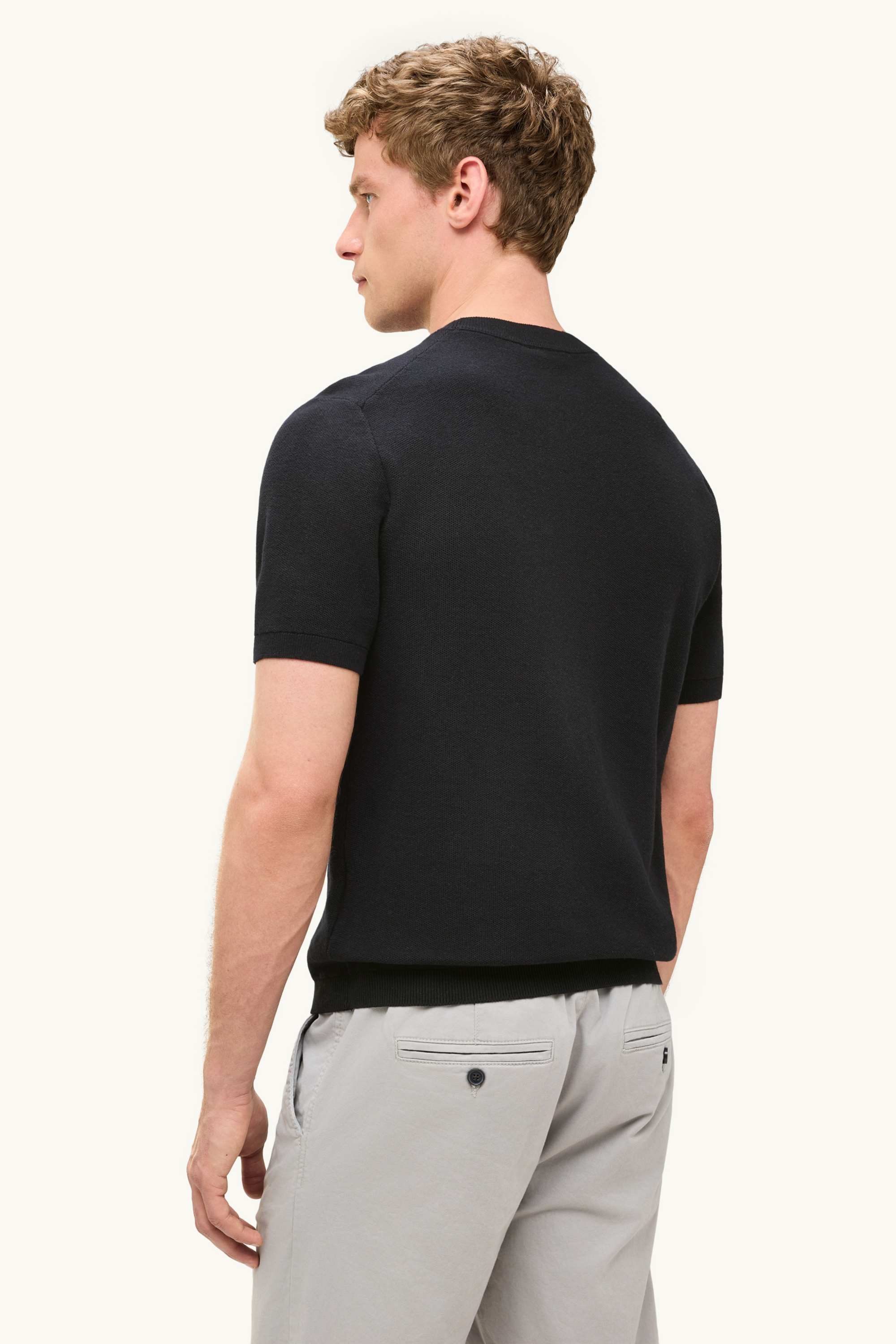 Knitted jumper - short sleeve - textured black