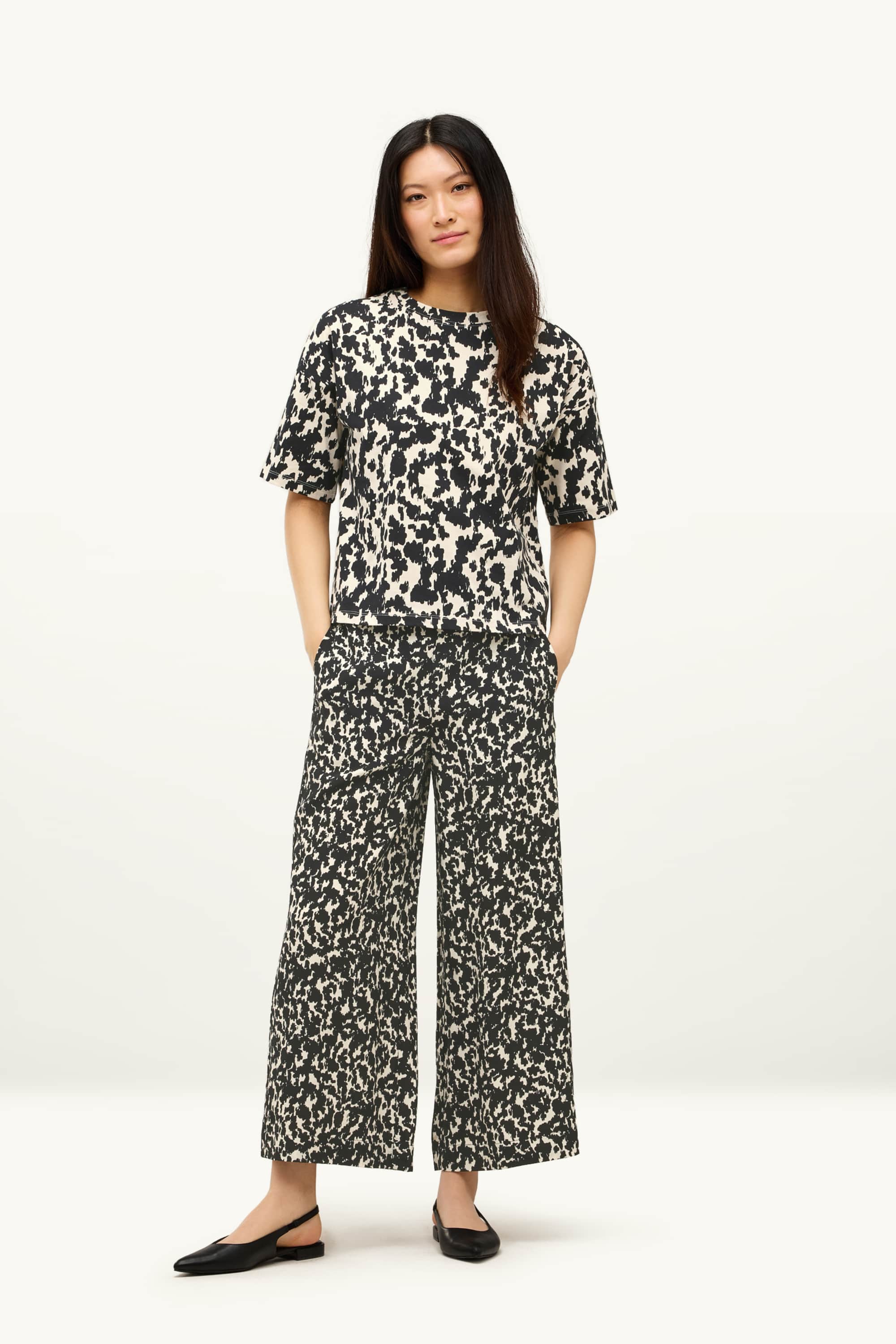 T-shirt - relaxed fit - patterned black / white