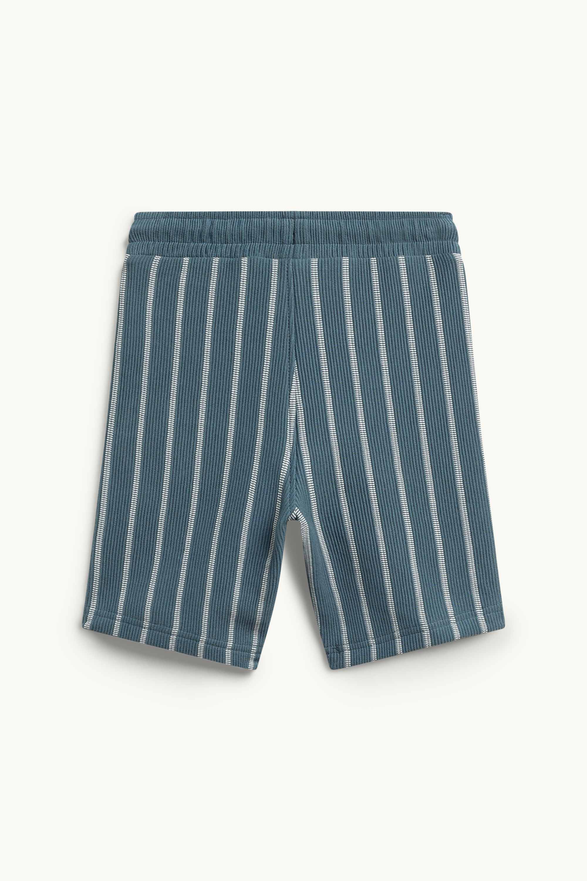 Bermuda shorts - striped - textured gray