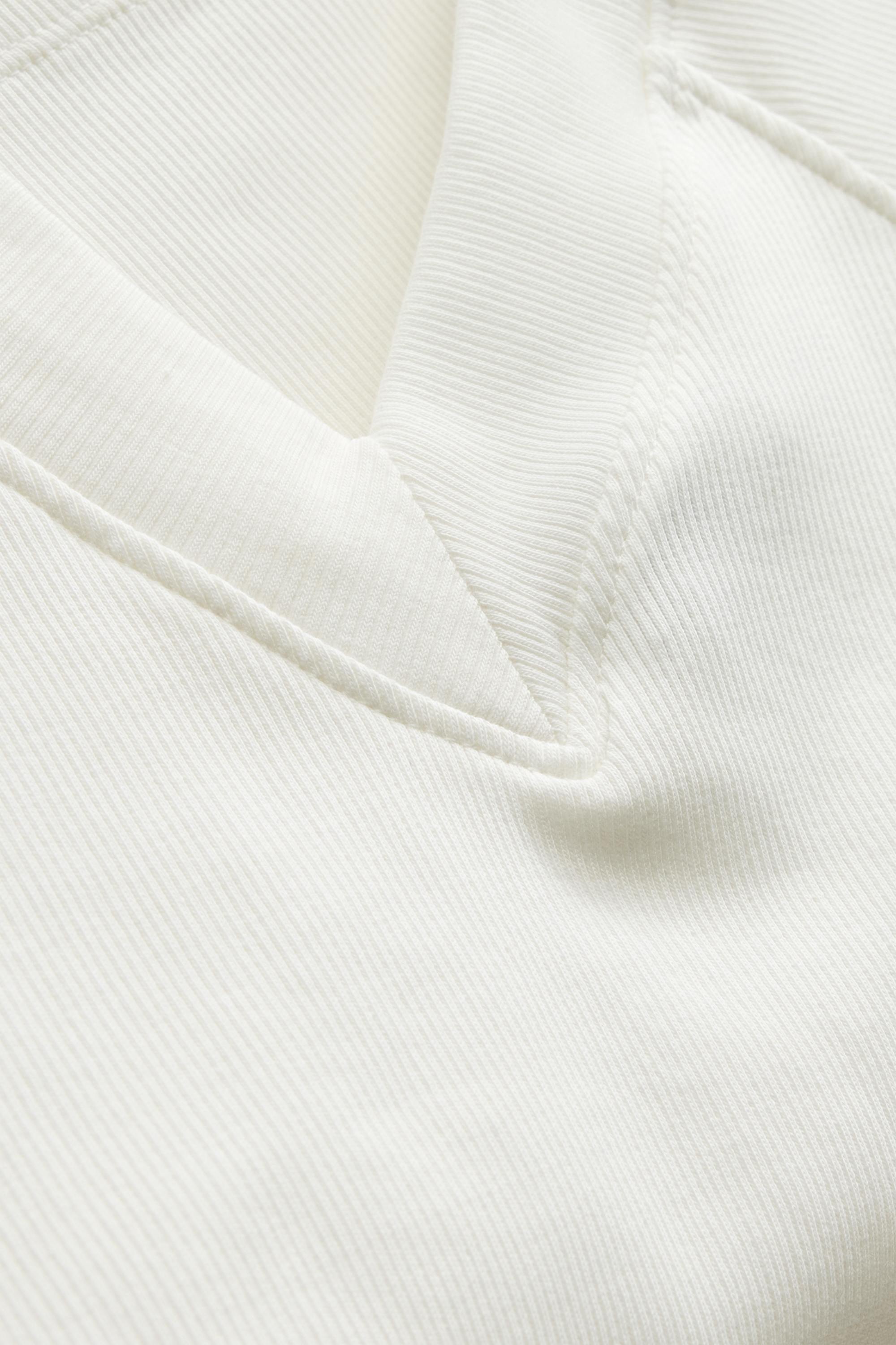 V-neck T-shirt - slim fit white