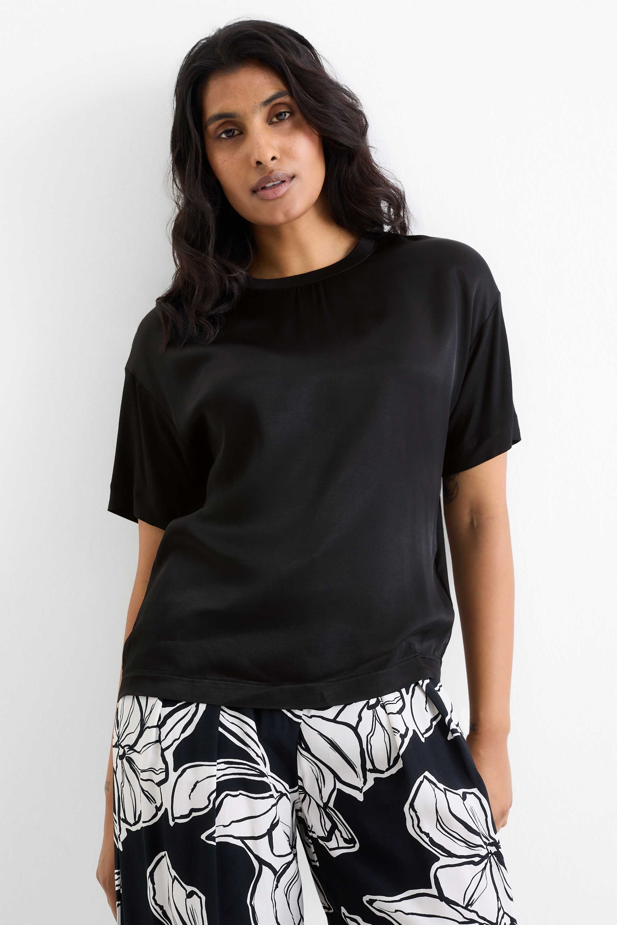 T-shirt - regular fit black