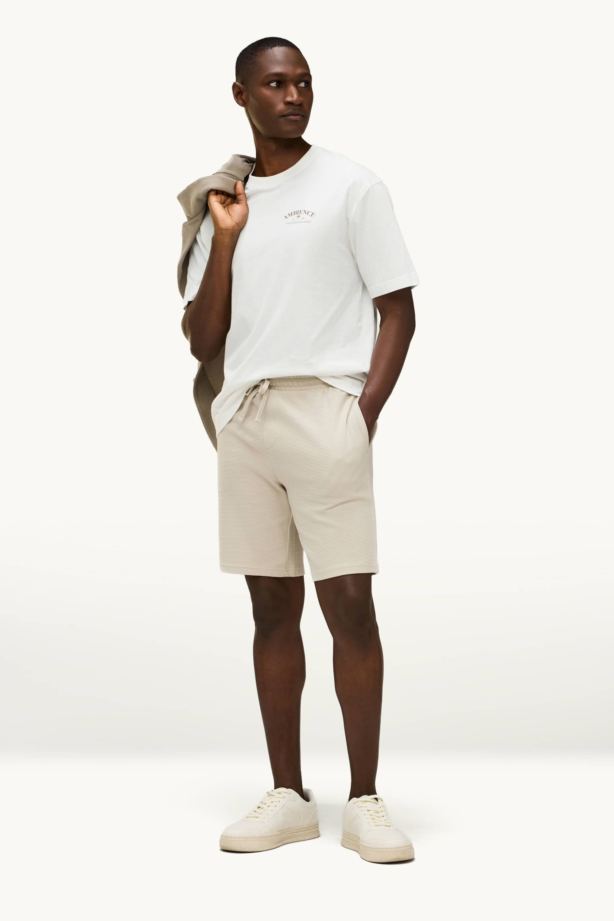 T-shirt - relaxed fit white