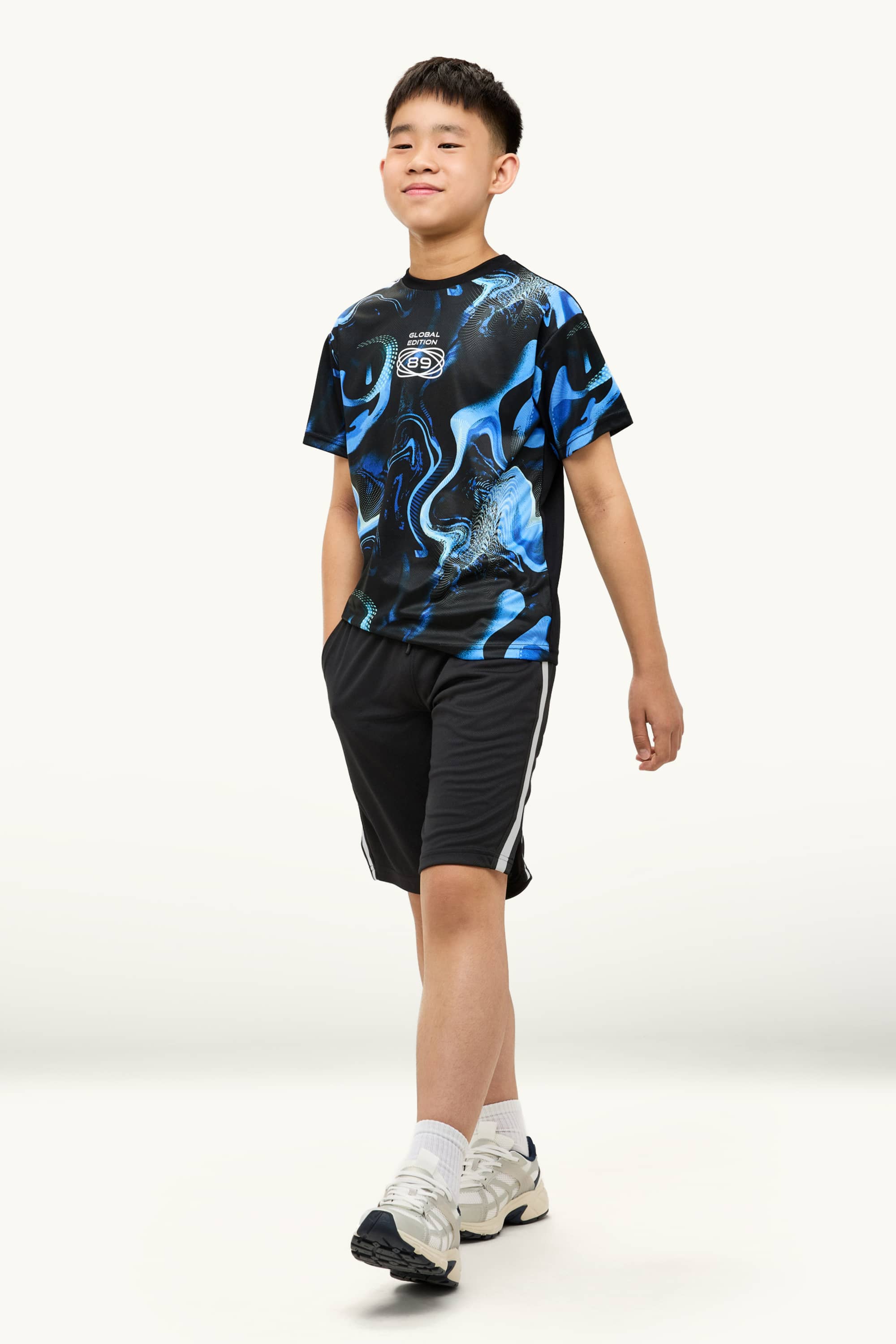 Set - short sleeve T-shirt and shorts - 2 piece blue / black