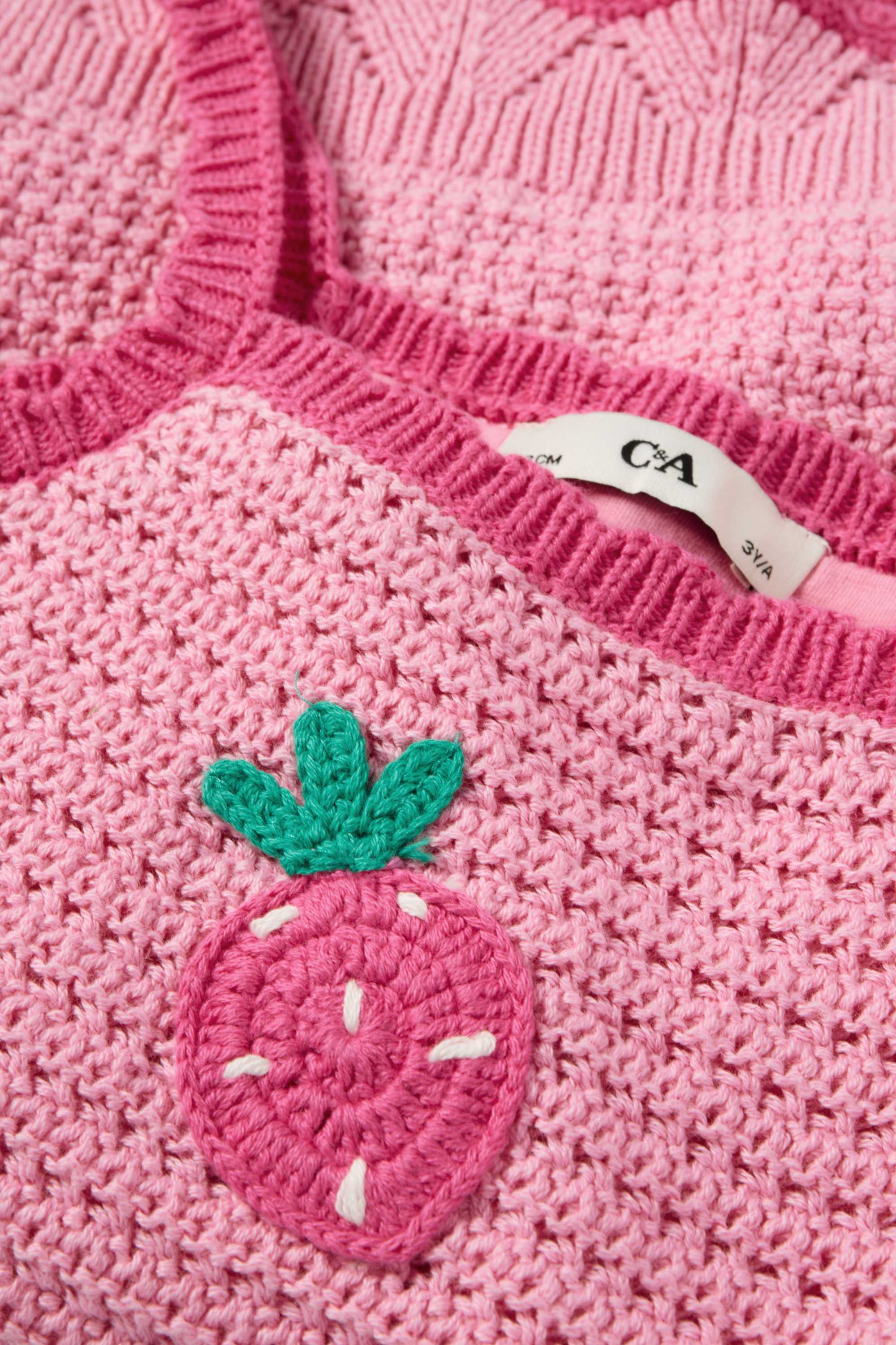 Strawberries - crocheted dress pink