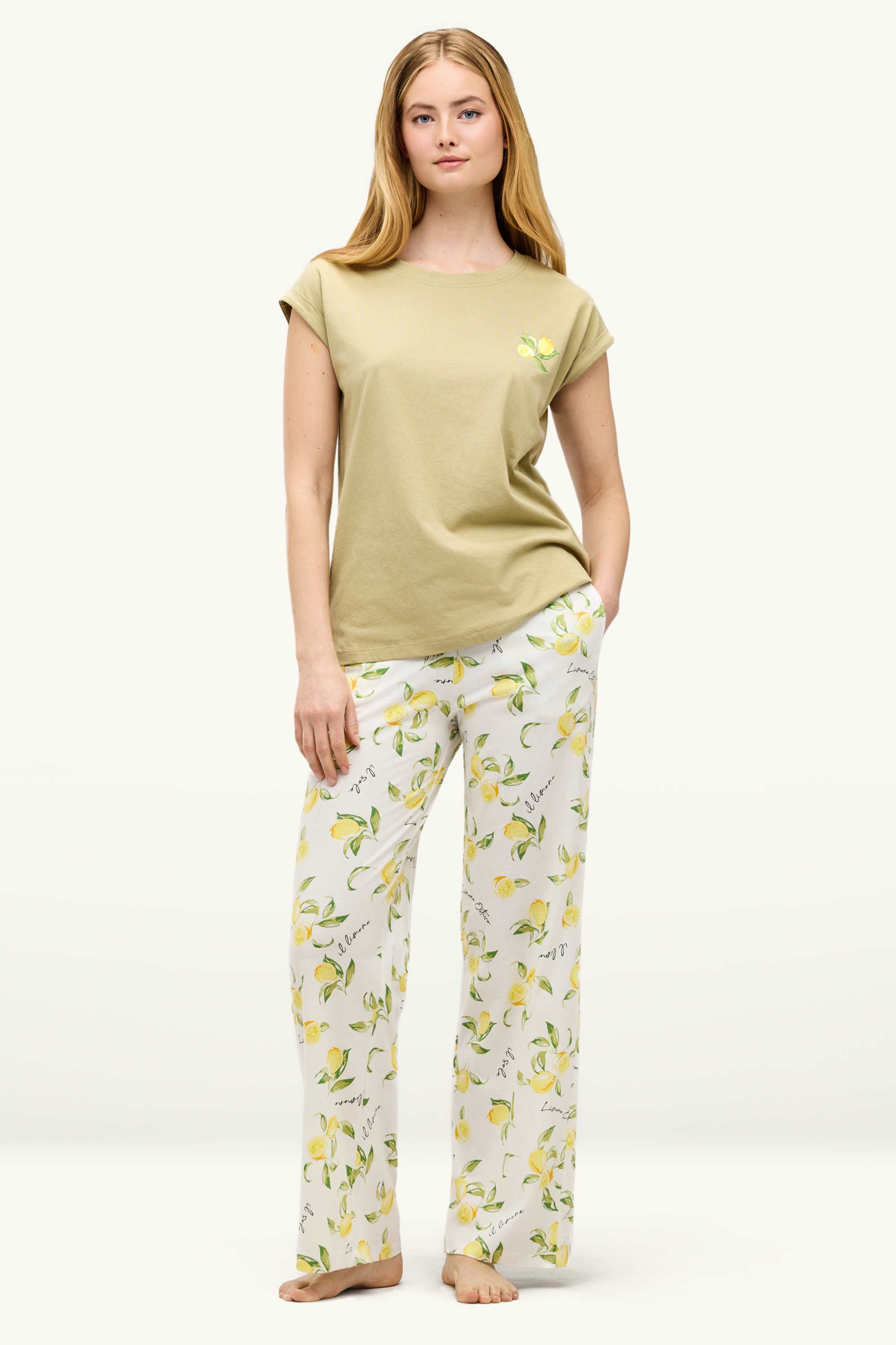 Pyjamas - patterned yellow