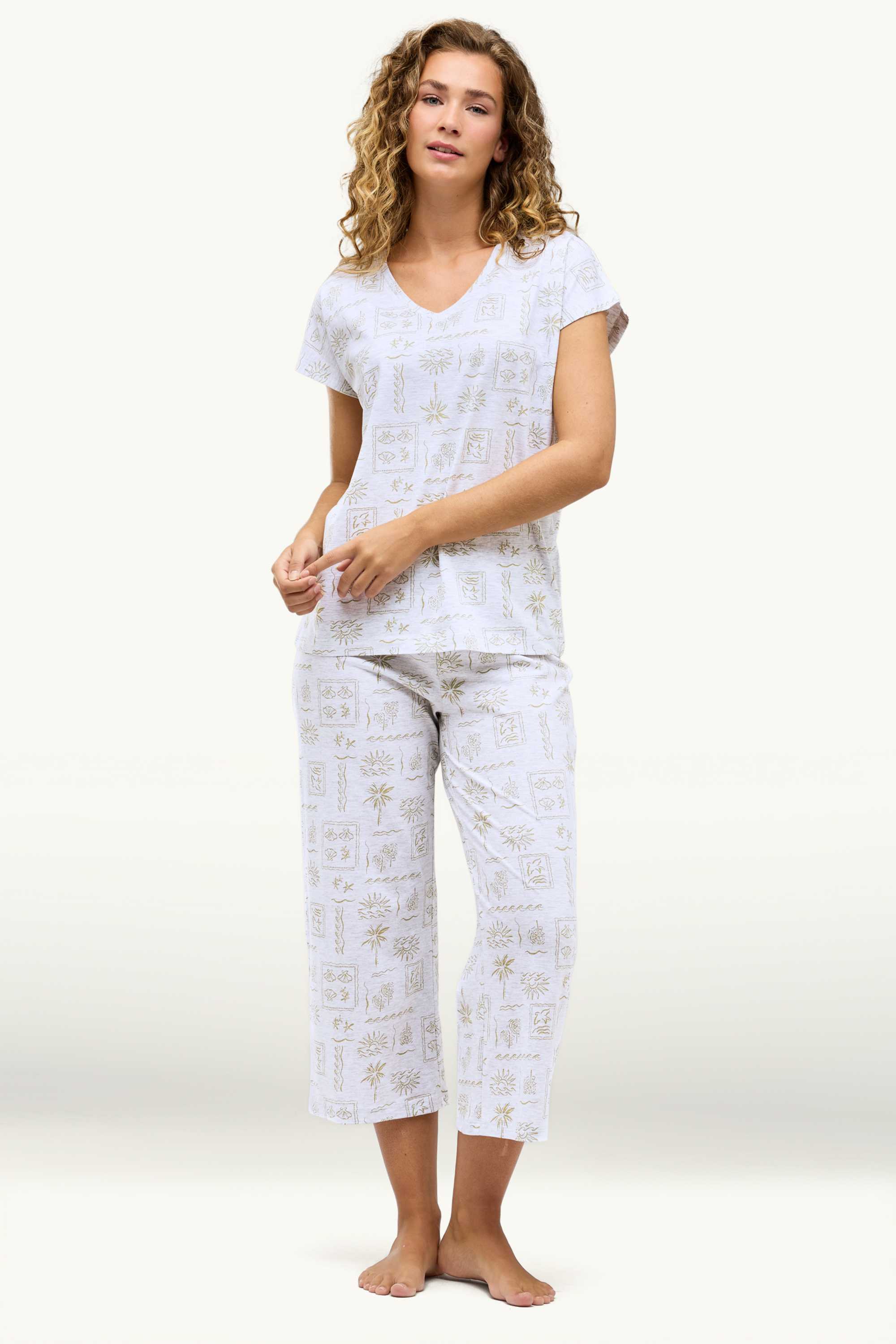 Pyjamas white