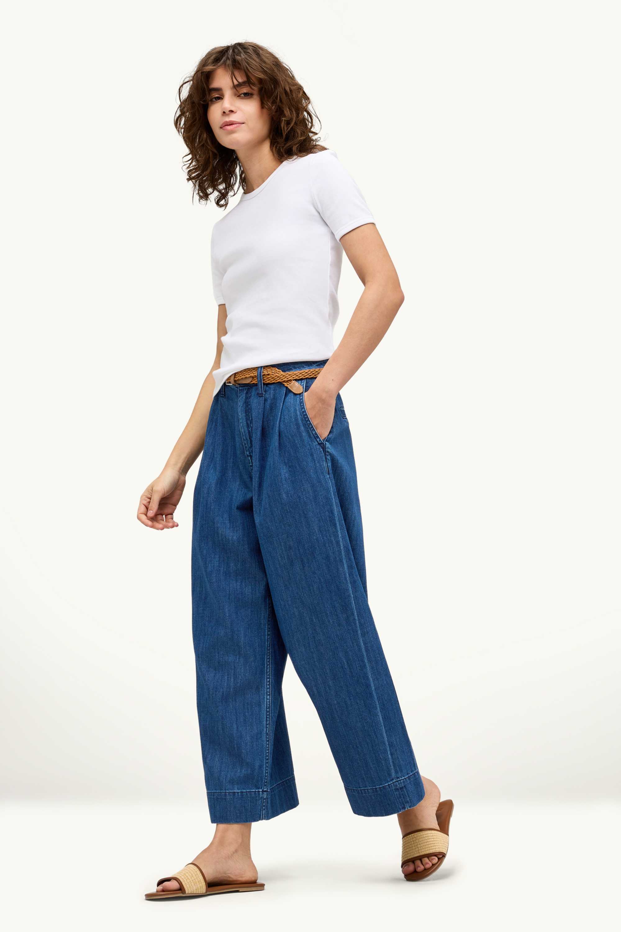 Cropped wide leg jeans with belt - mid-rise waist denim-dark blue