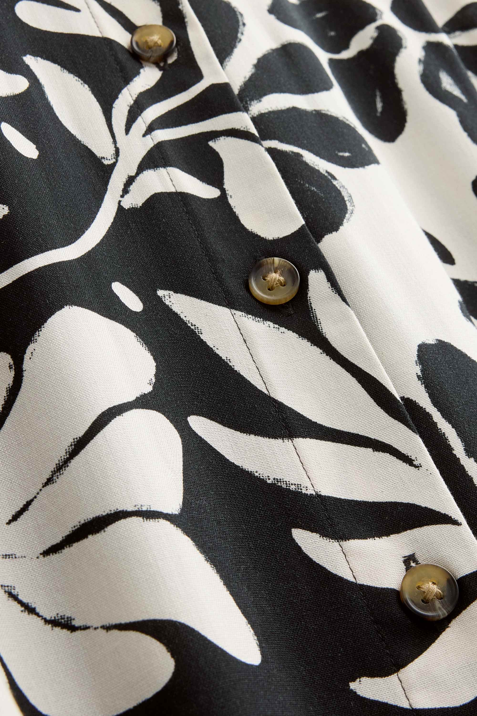 Shirt dress - floral black / white