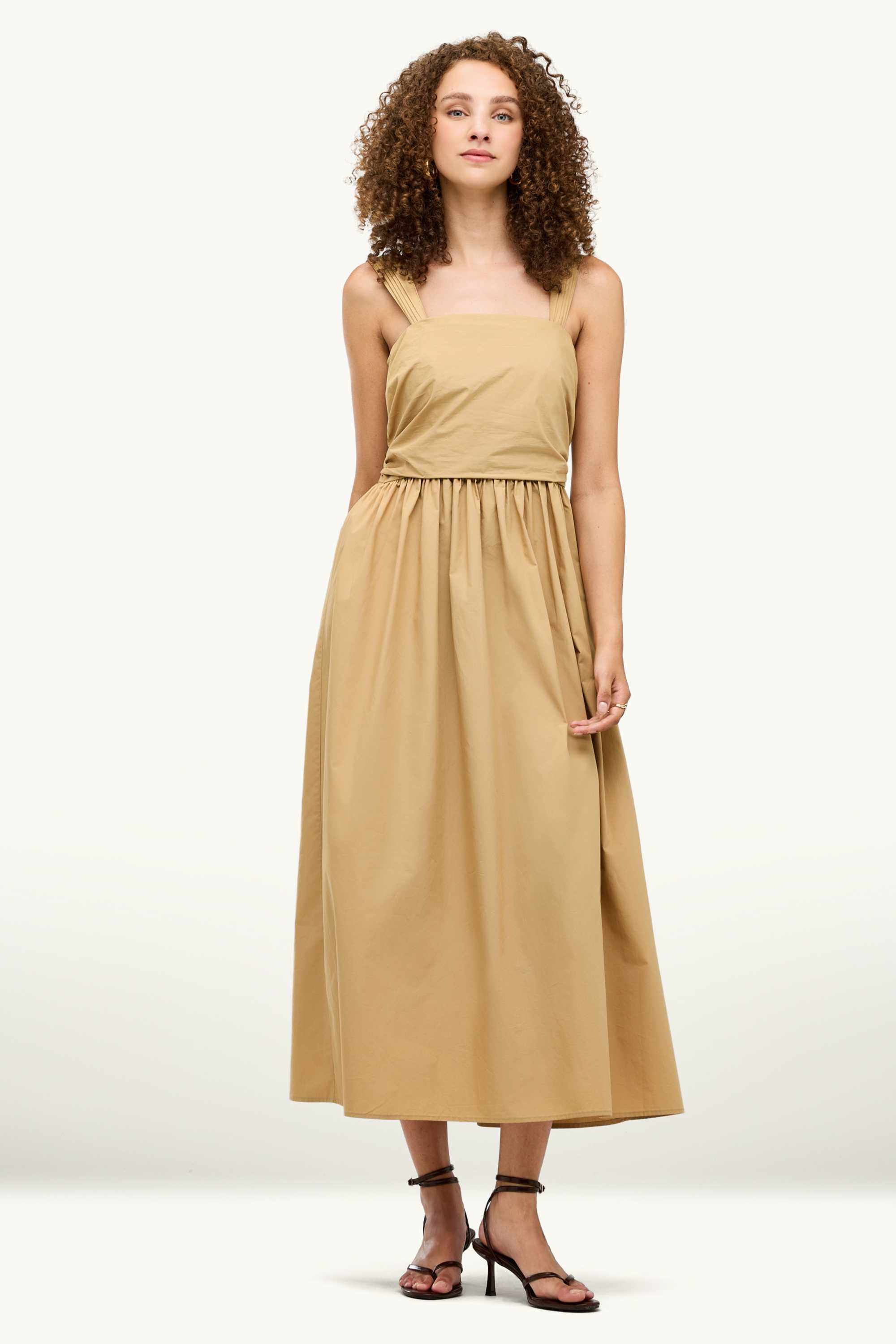 Fit & flare dress beige
