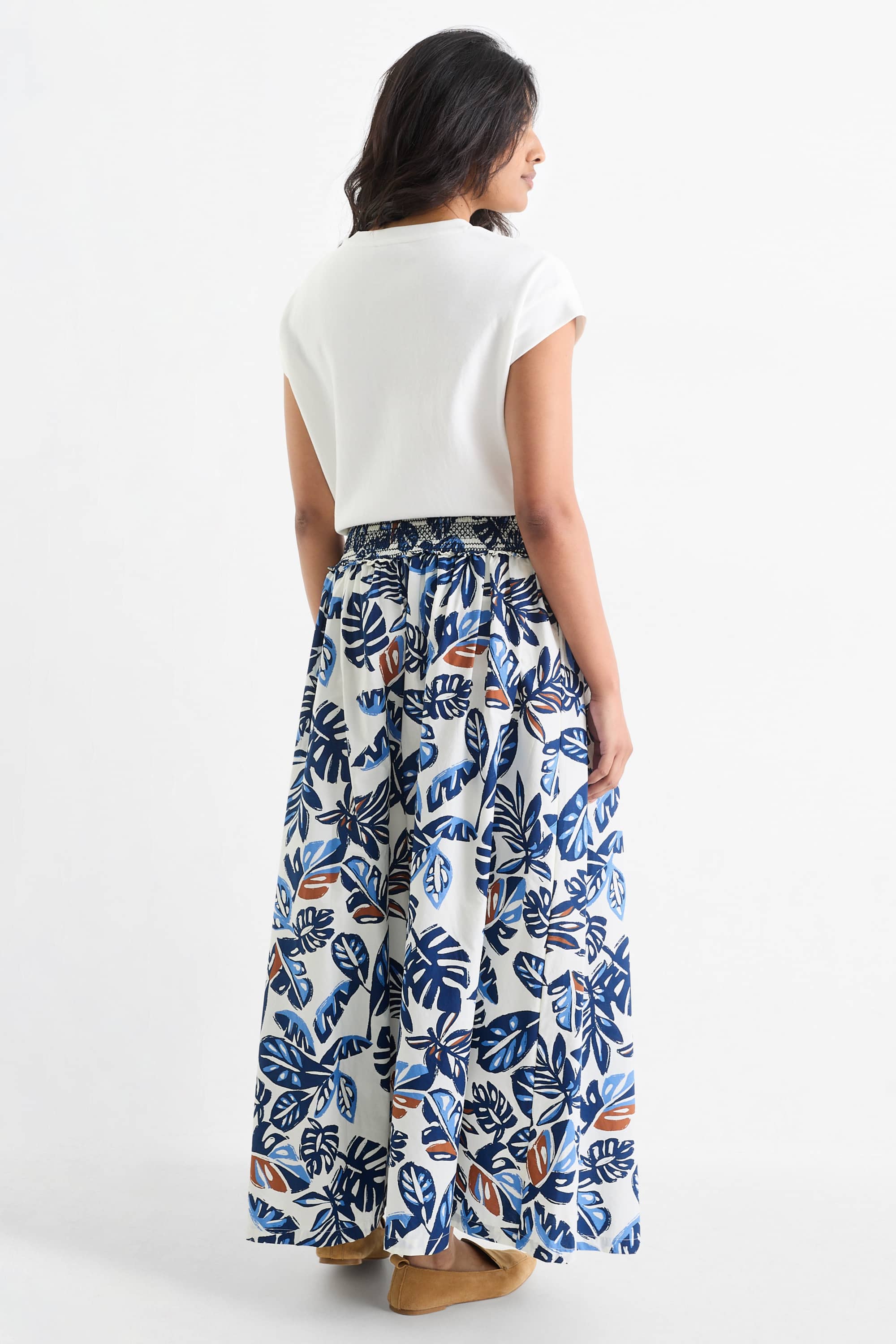 Skirt - patterned dark blue / white