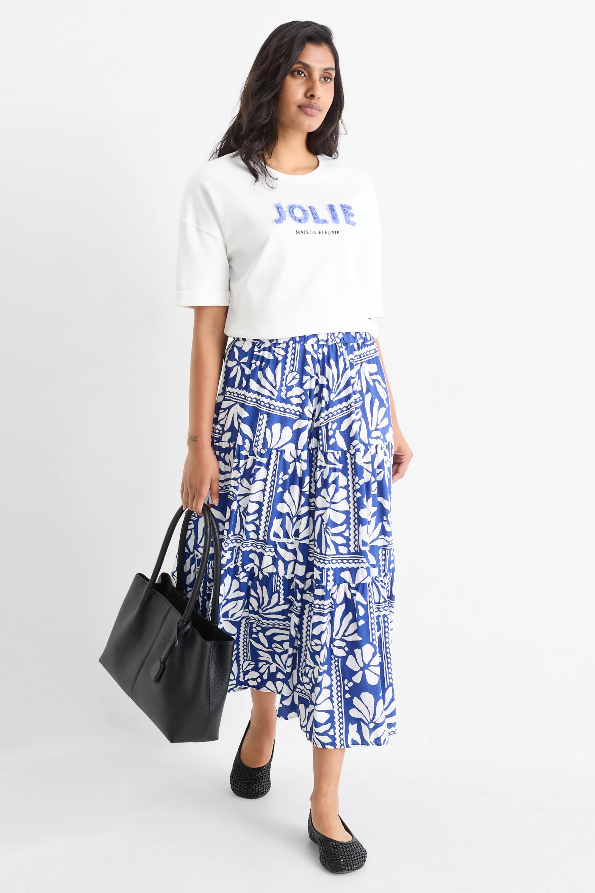 Skirt - patterned white / blue