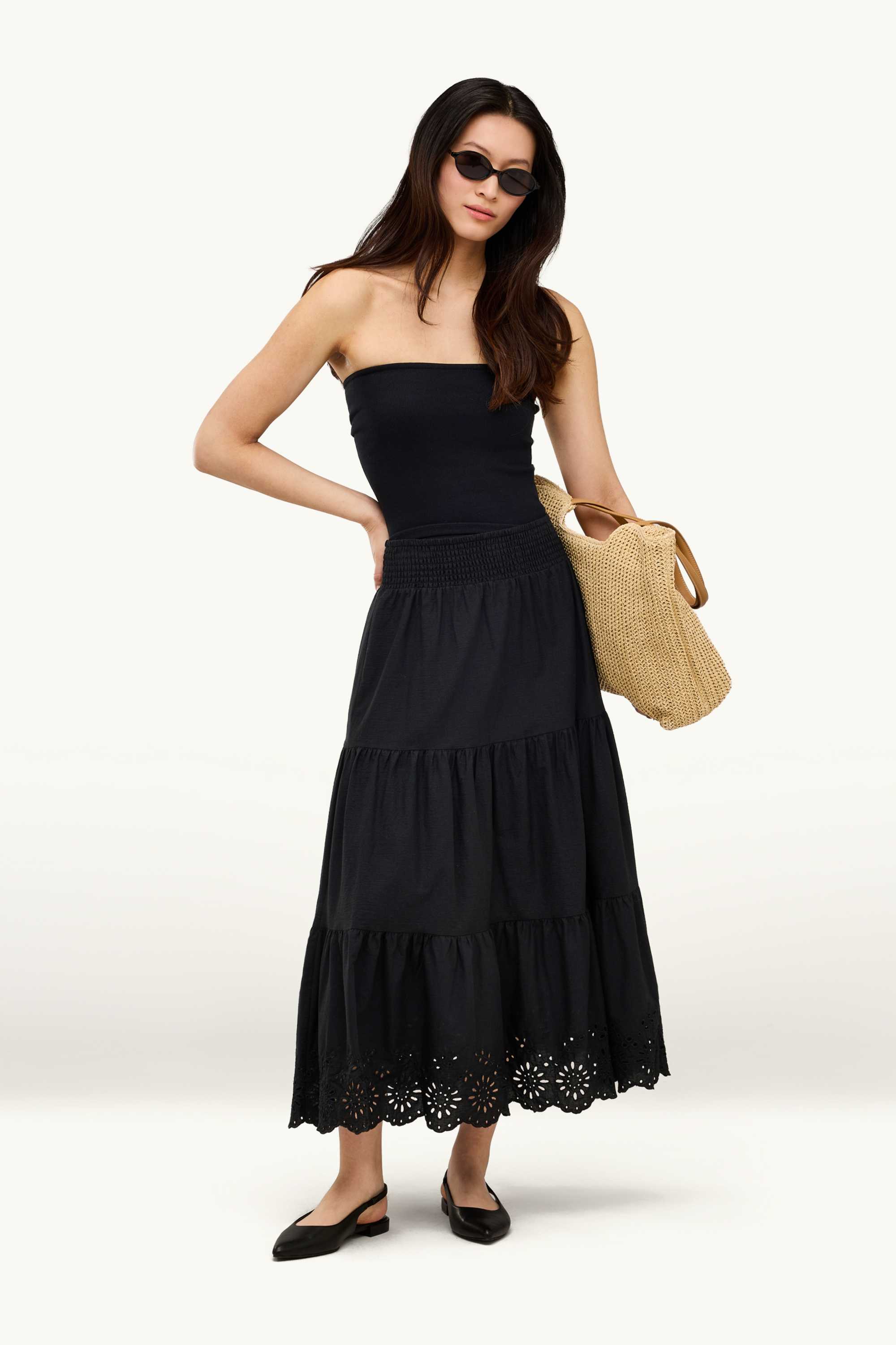 Skirt - broderie anglaise black