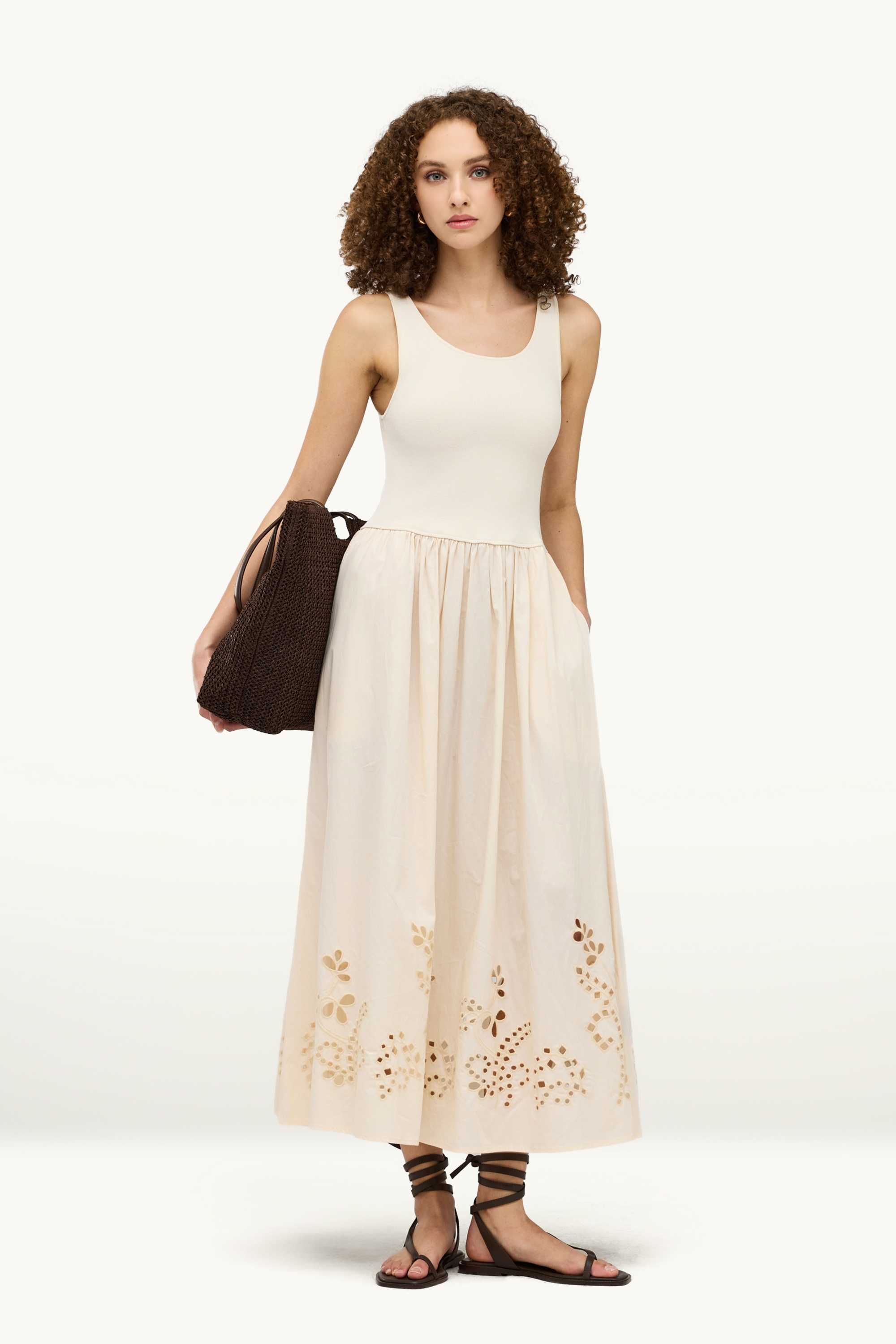 Fit & flare dress beige