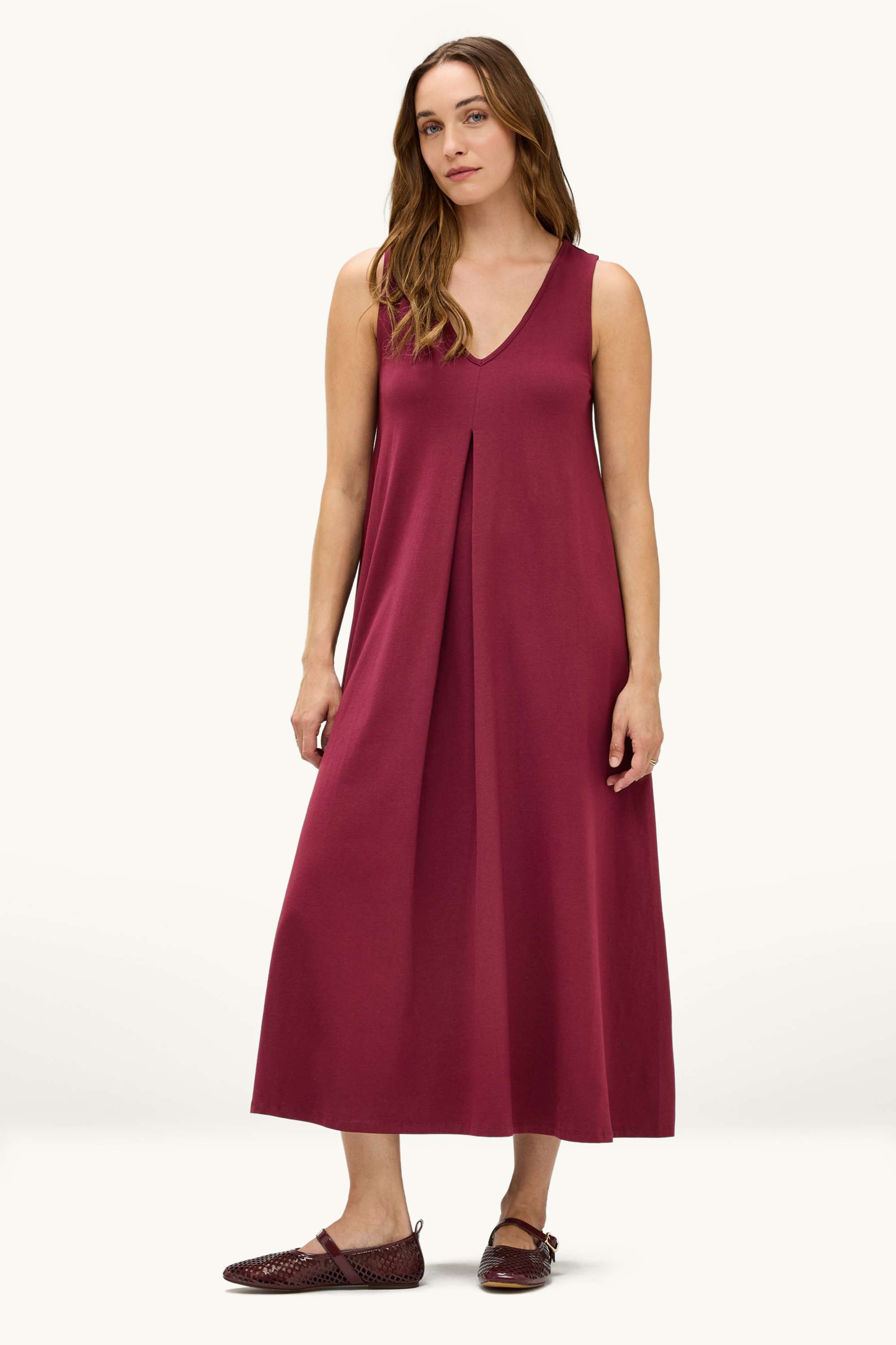 V-neck A-line dress dark red