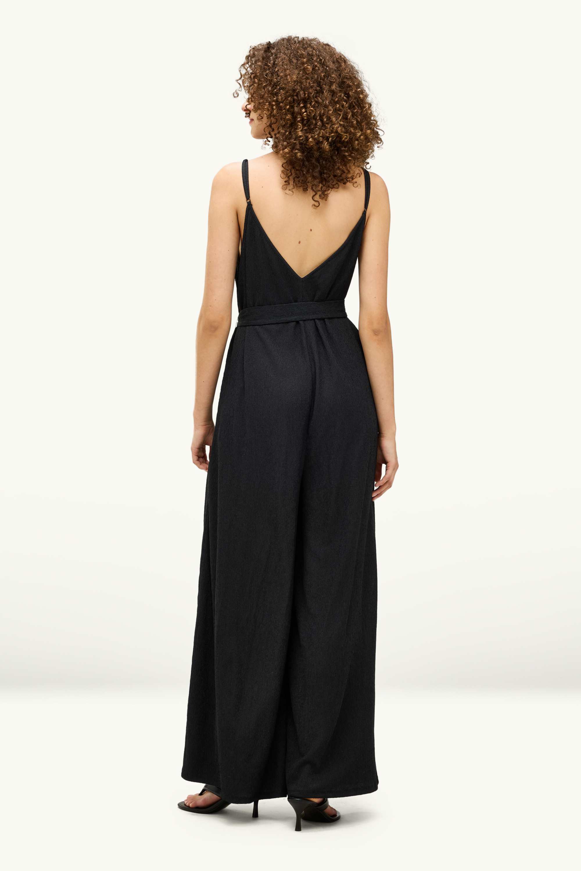 Jumpsuit with belt - textured black